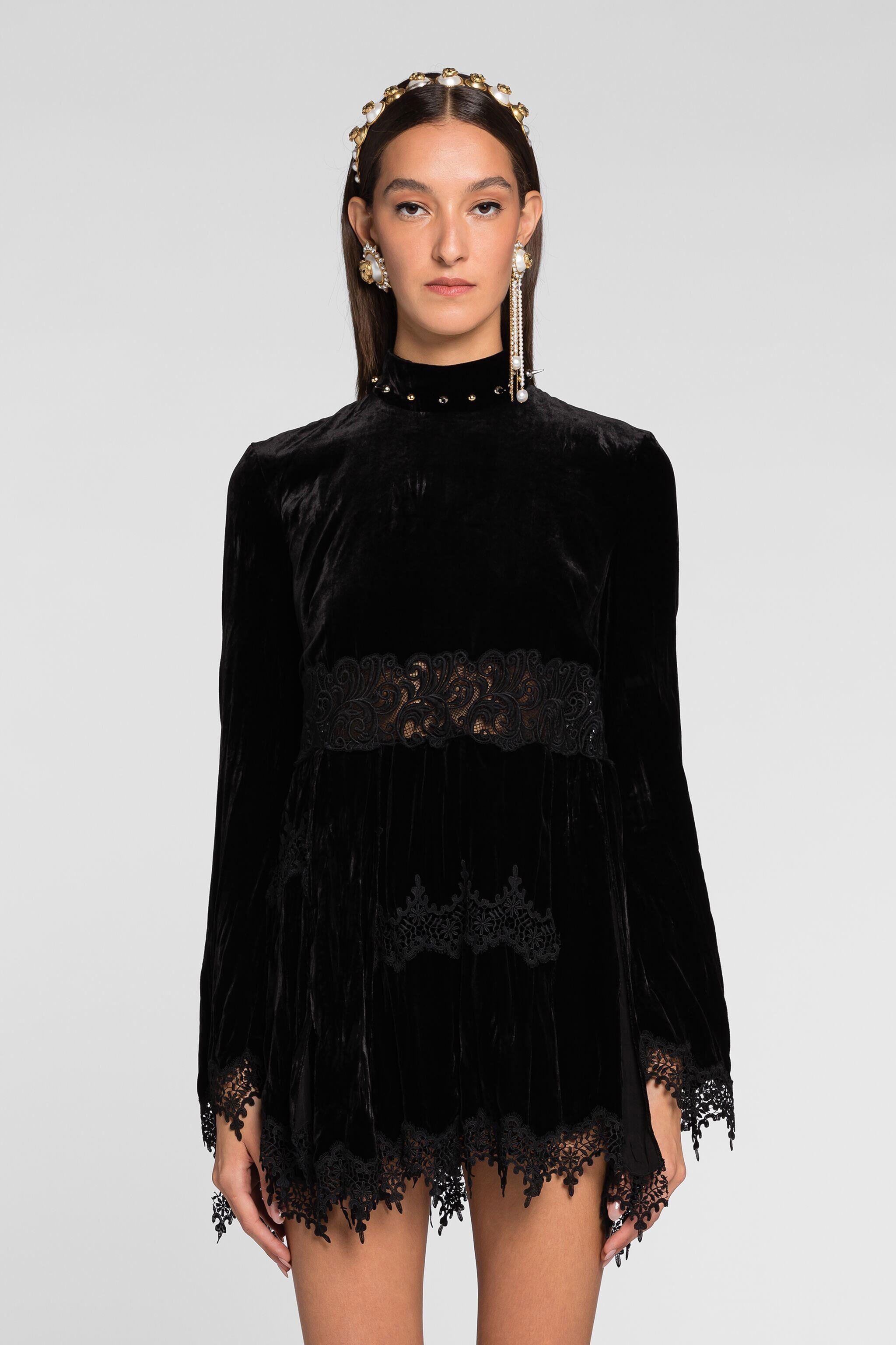 RC Spike-Embellished Velvet Mini Dress Black QKR123-VL067