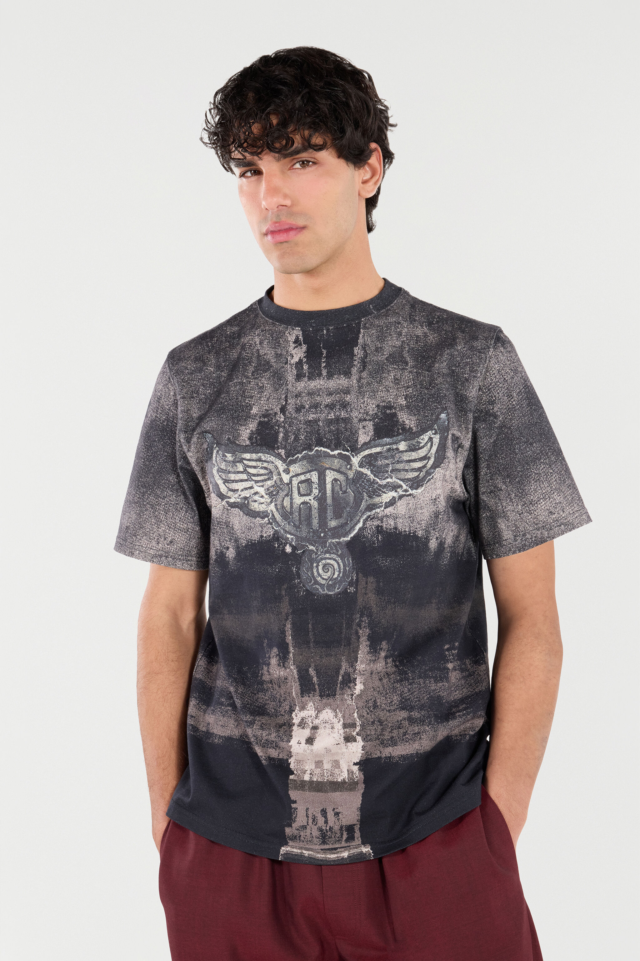 RC T-Shirt with Winged Monogram Black VNT61E-JD060