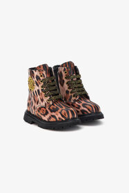 ${brand} Boot ${colorDescription} ${masterID}