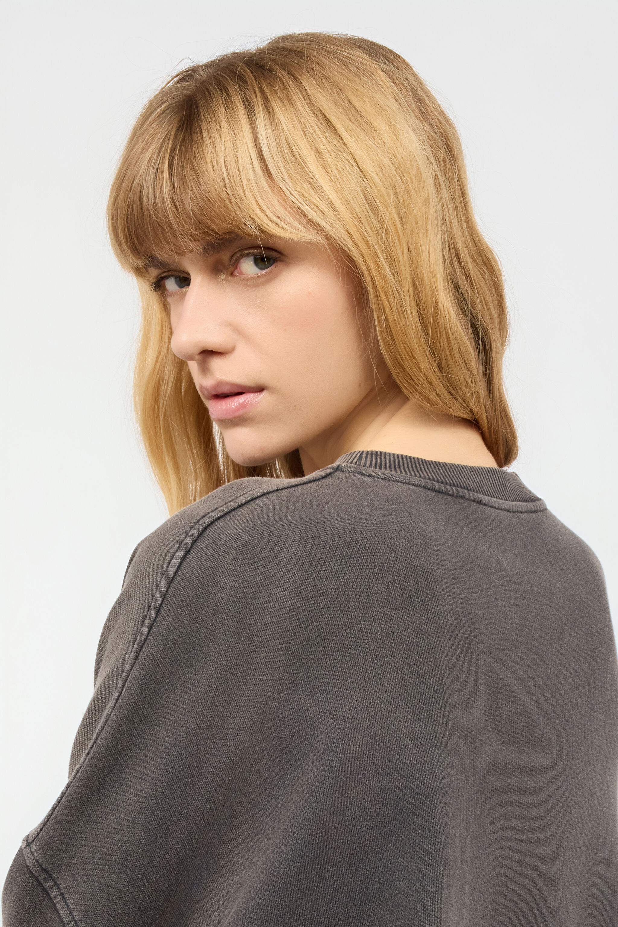 JC Sudadera Con Logotipo De Tachuelas Joya Gris oscuro UFS008-UF199