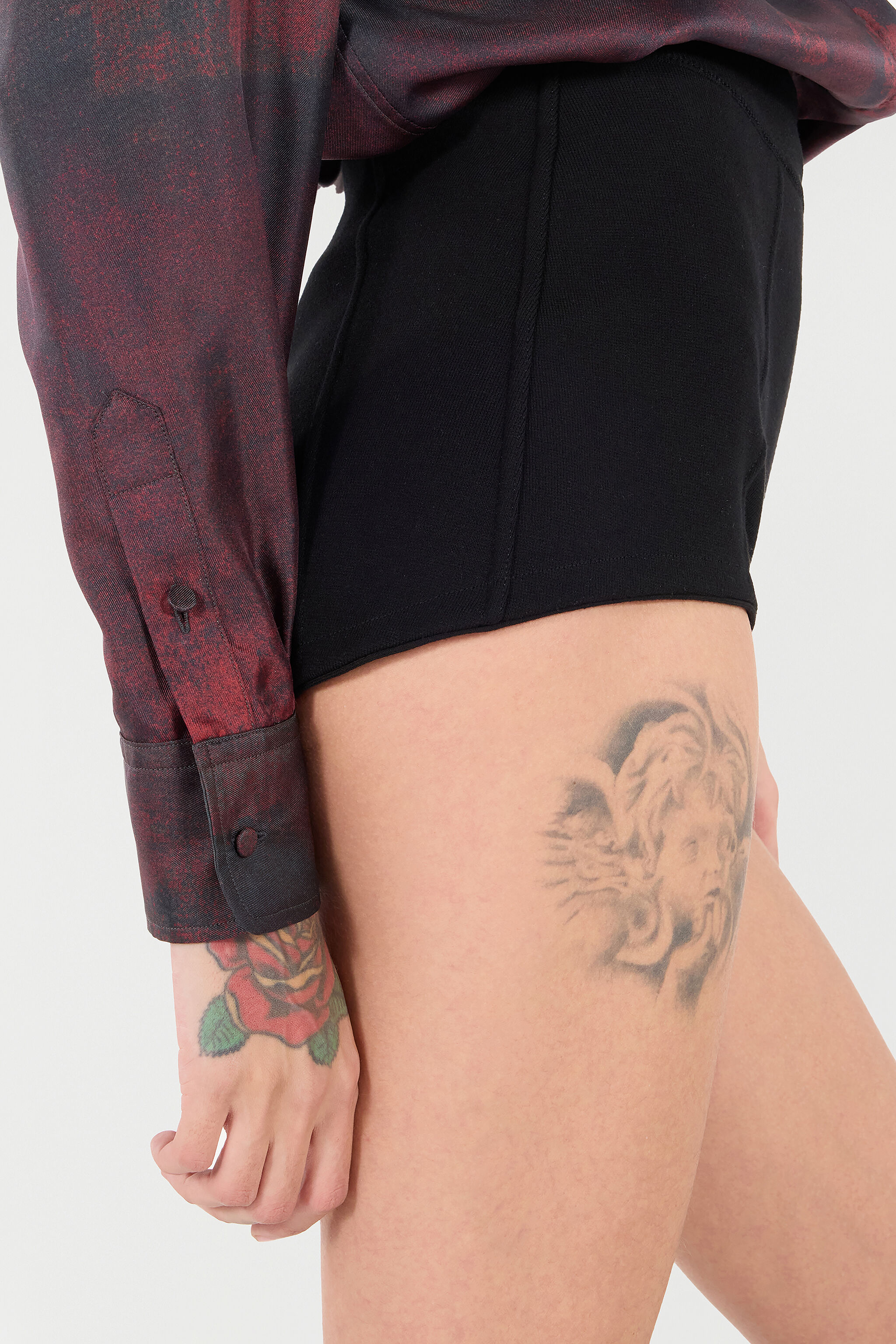 RC High-Waisted Shorts Black VKM202-MAC01