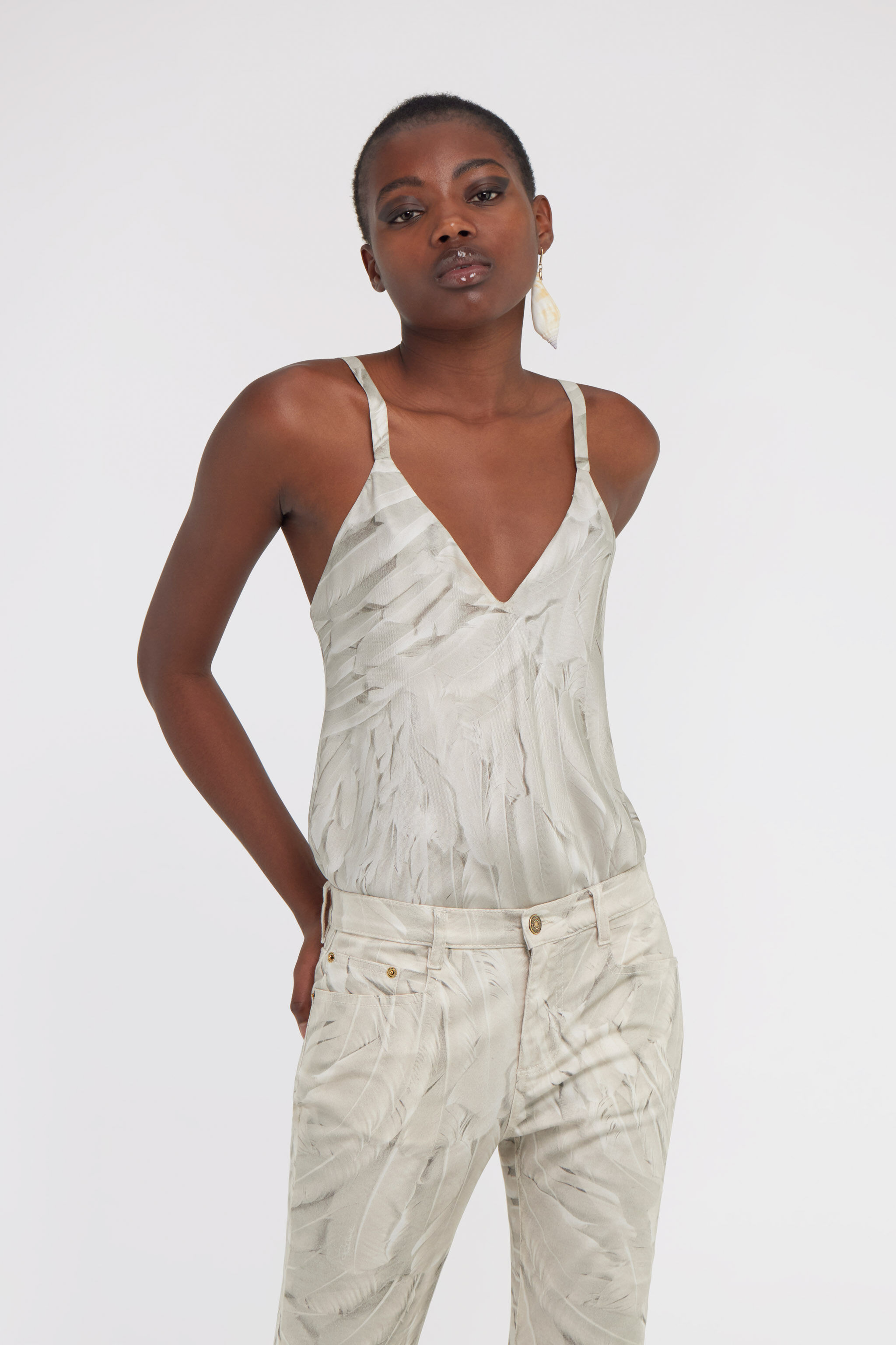 RC Ice Feathers top White SWT606-4QL74