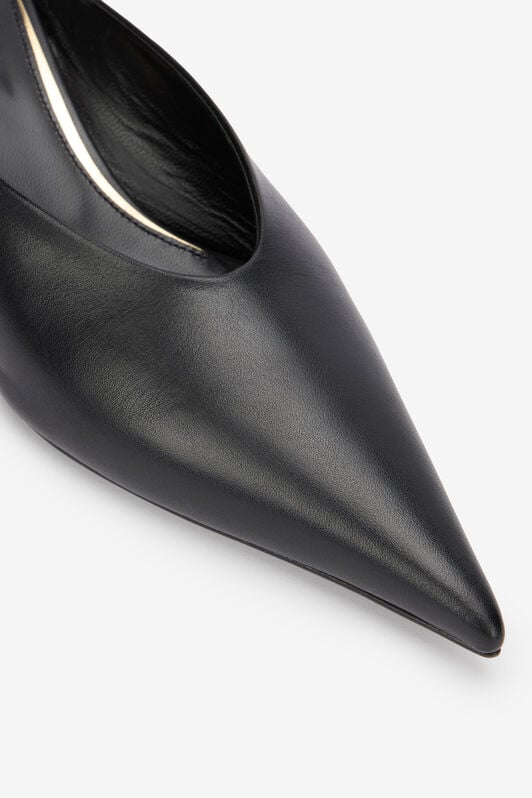 RC Black Serpentine Mules RC Black Serpentine Mules BLACK WKS003-PZ319