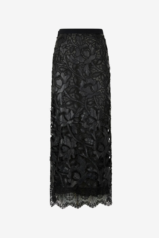 RC Long Skirt with All-Over Floral Motif RC Long Skirt with All-Over Floral Motif Black VQT305-FT051