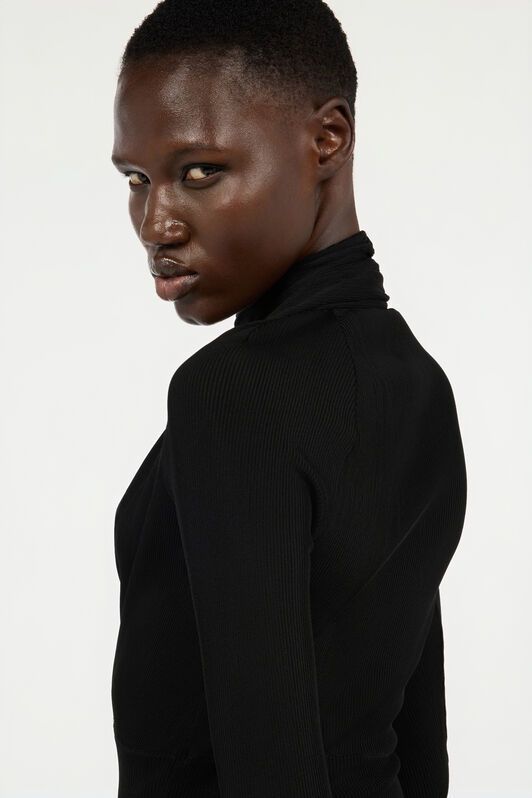 RC Black Wrap-Over Sweater RC Black Wrap-Over Sweater Black VWM603-MH014