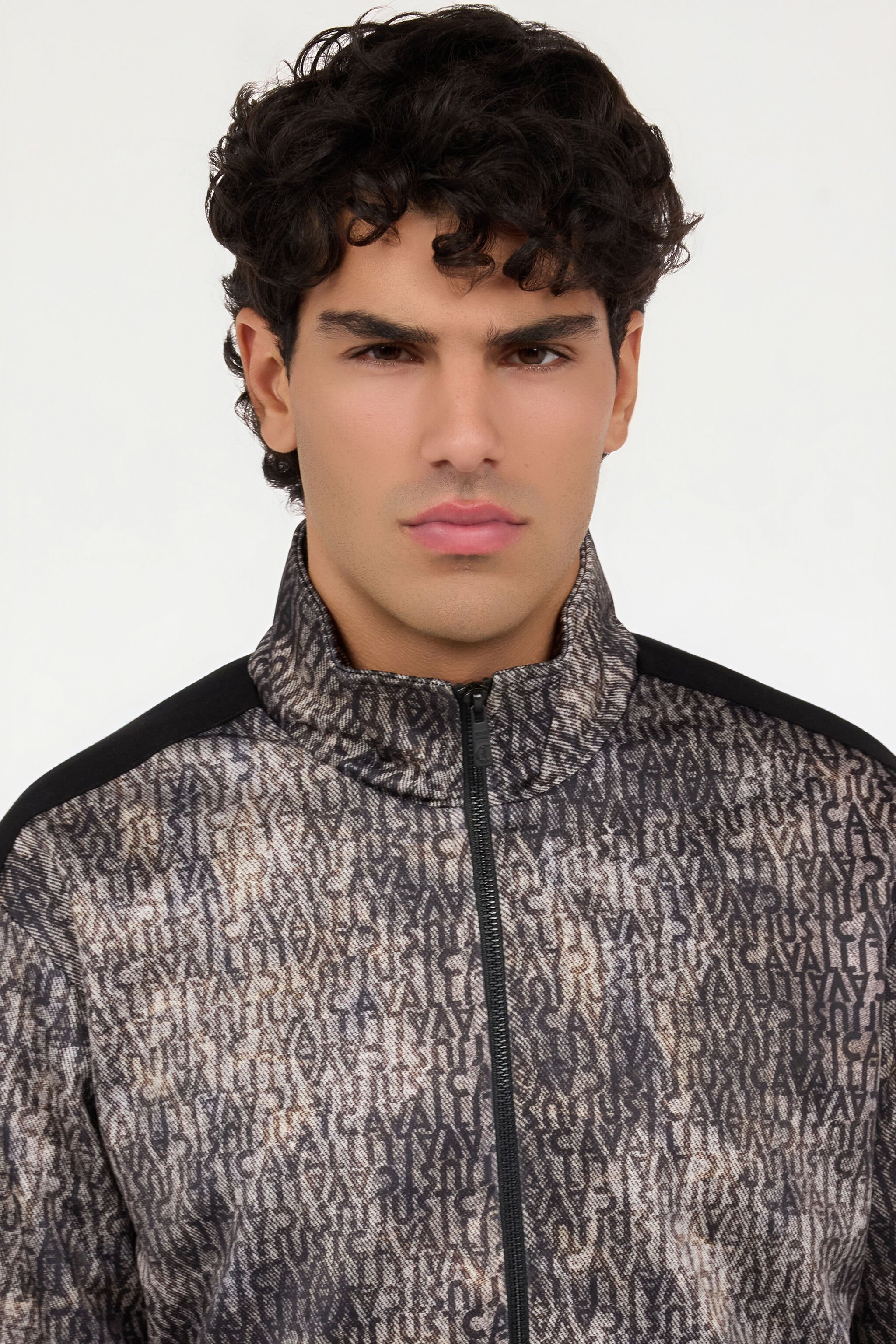 JC Sweatshirt mit verwaschenem Effekt und Allover-Schriftzug 899+316 VFT084-VF128