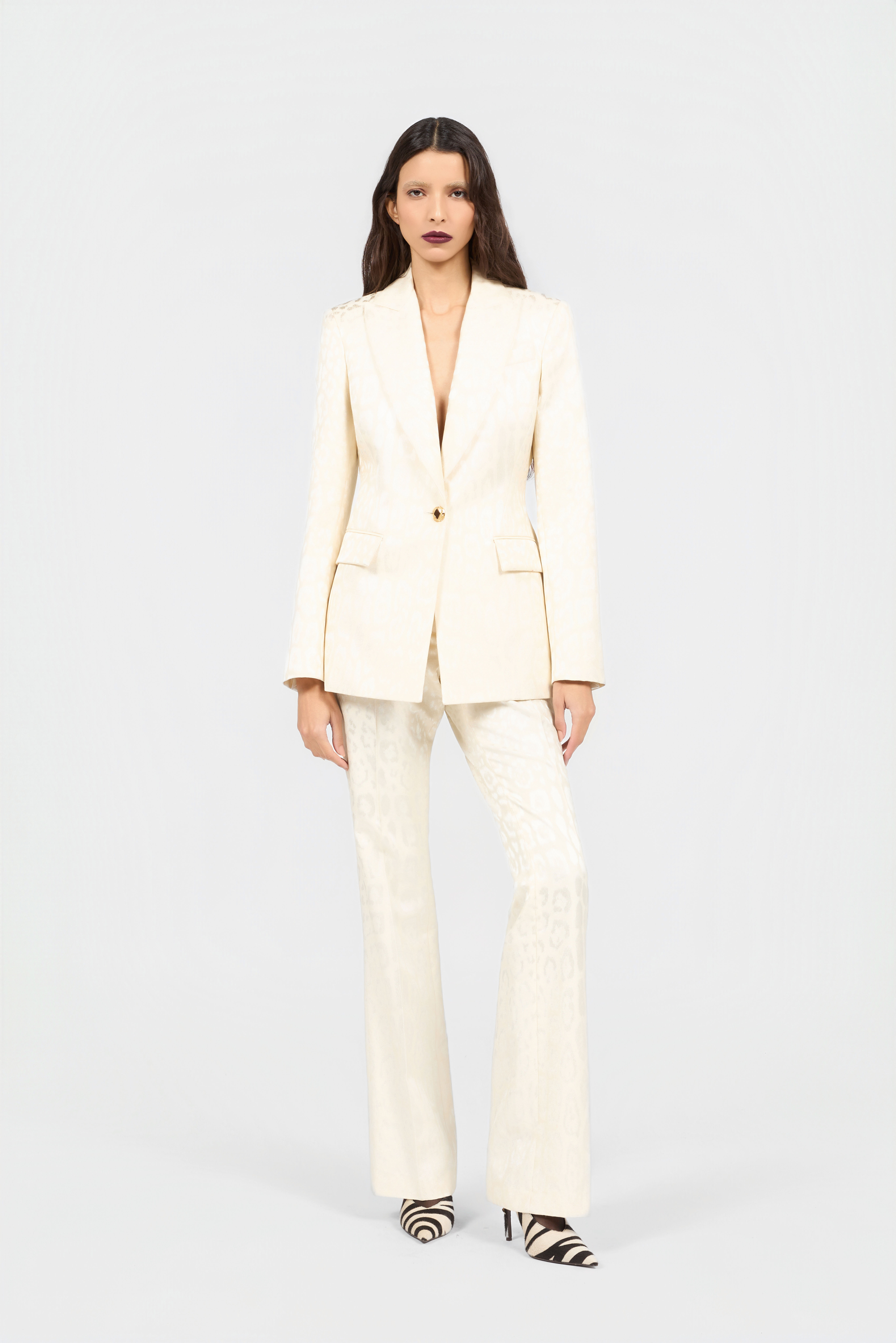 RC Ivory Jacket With Jaguar Motif RC Ivory Jacket With Jaguar Motif IVORY XQT401-TJ033