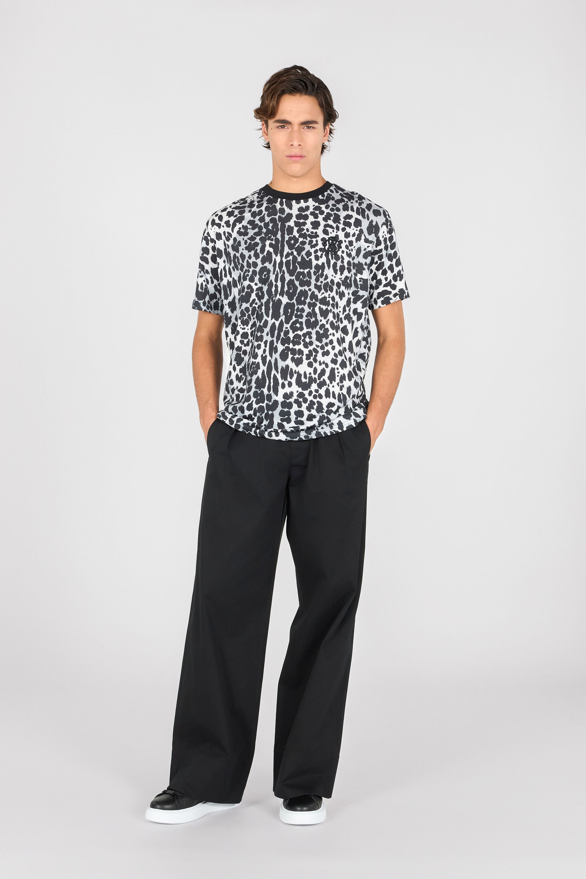 RC T-Shirt Mit Print Jaguar Skin WHITE/BLACK OOT60J-JFO63