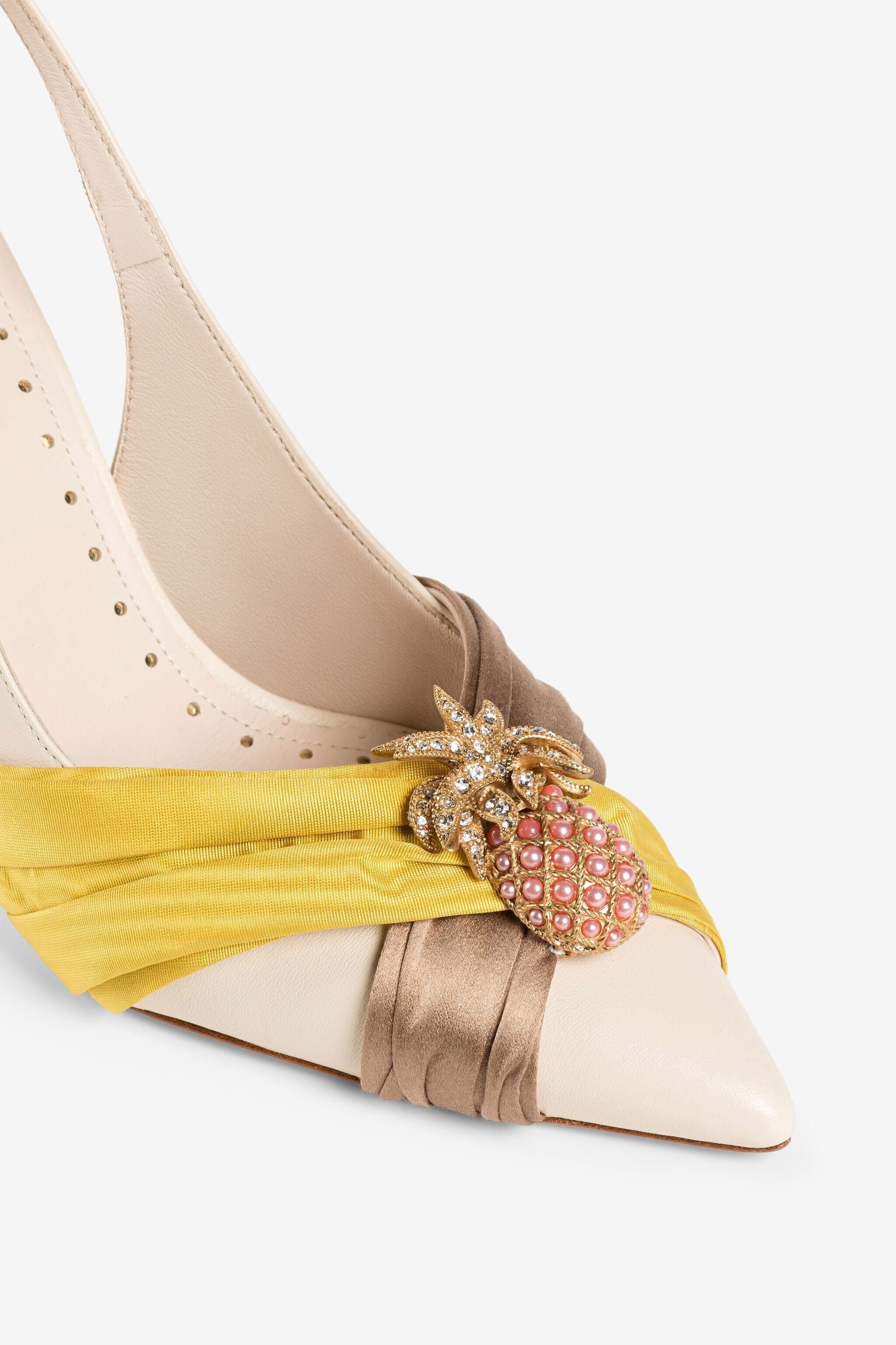 RC Pineapple Tiger-Tooth slingback pumps Light brown/Yellow QWS020-PN222