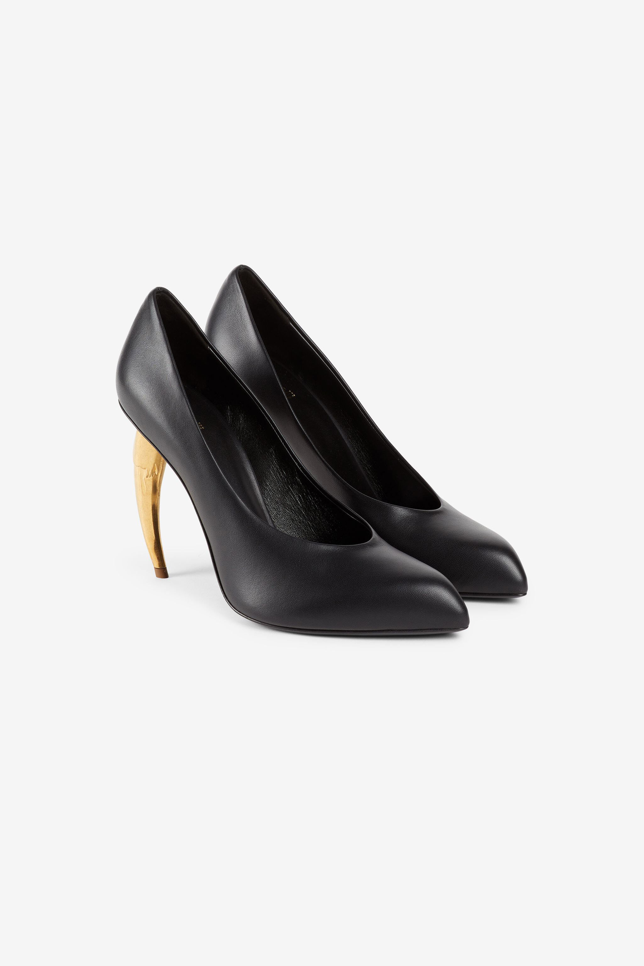 RC Tiger Tooth Pumps Black NQS00J-PN001
