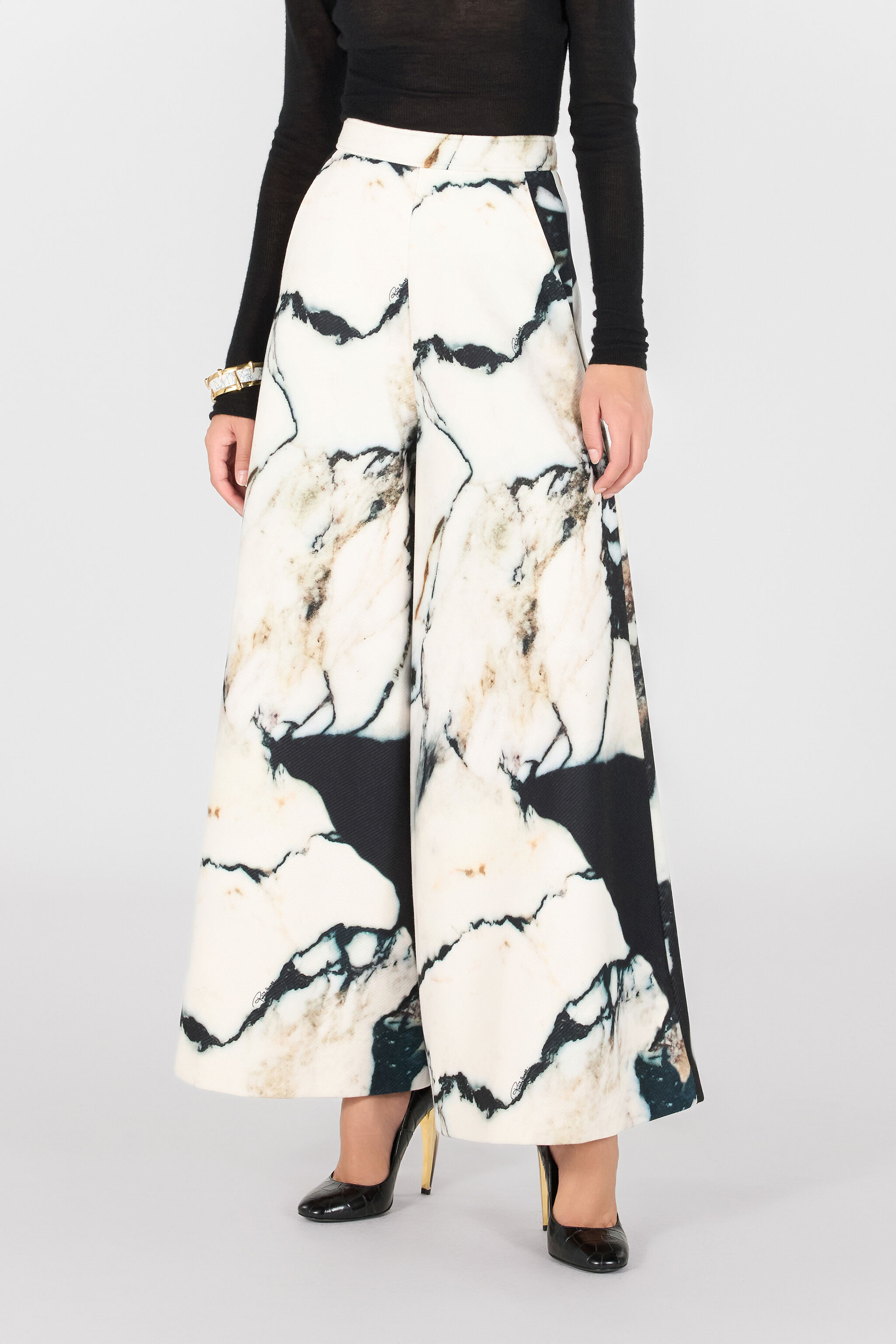 RC Loose flare trousers with Marble print Black/White TWT202-9MN18
