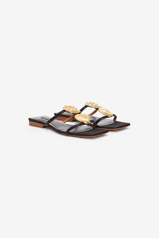 RC Sandalias Planas Con Conchas Doradas Negro UWS009-FL113