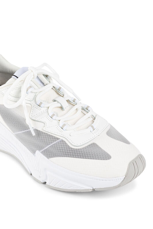 UG Logo-Print Panelled Sneakers UG Logo-Print Panelled Sneakers OPTIC WHITE MYX15Y-FT198