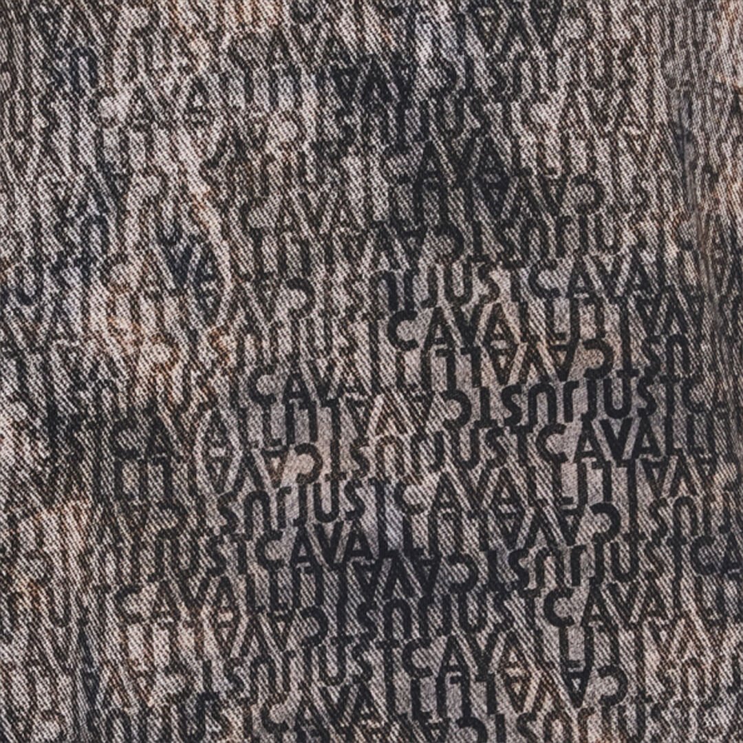 JC Hose mit verwaschenem Effekt und Allover-Schriftzug JC Hose mit verwaschenem Effekt und Allover-Schriftzug 899+316 VFT002-VF002