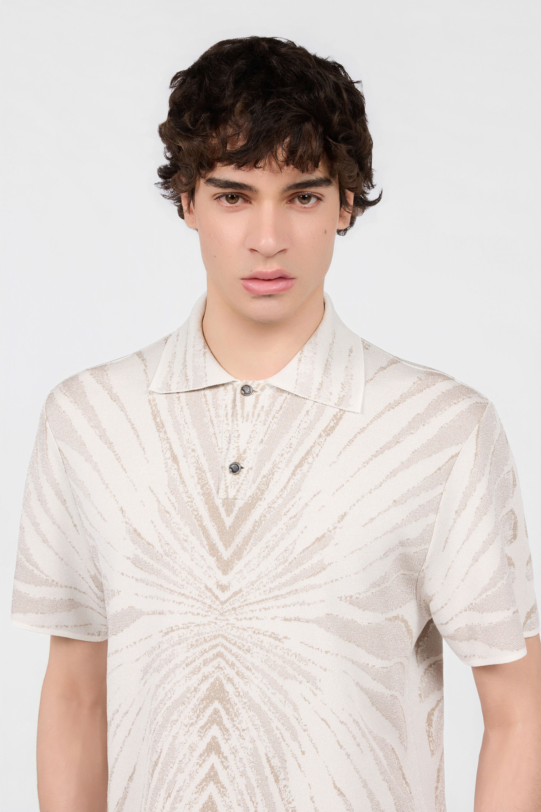 RC  NATURAL WHITE XRM641-MG001