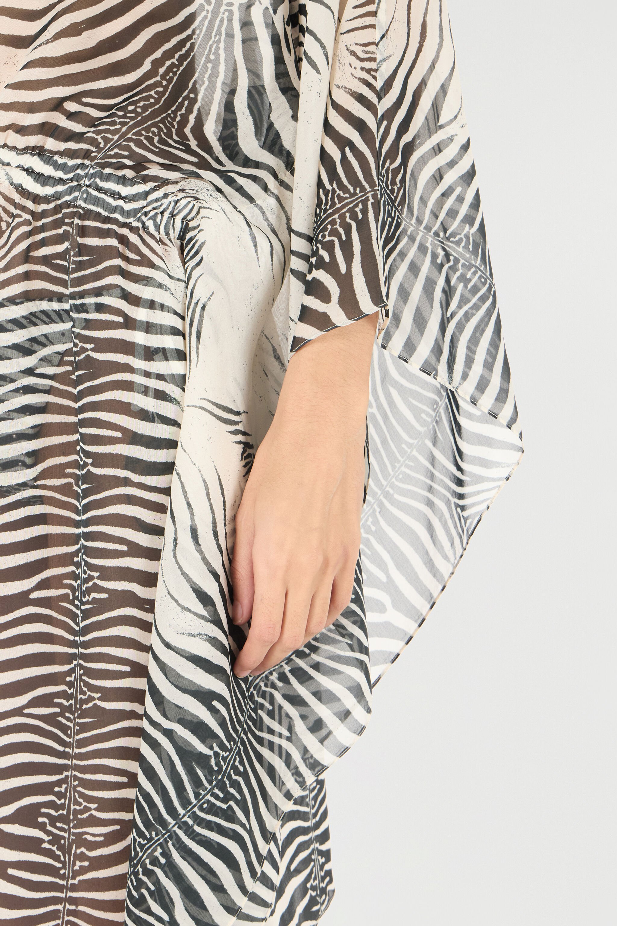 RC Zebra-Print Caftan Black/White UKW012-HNN49