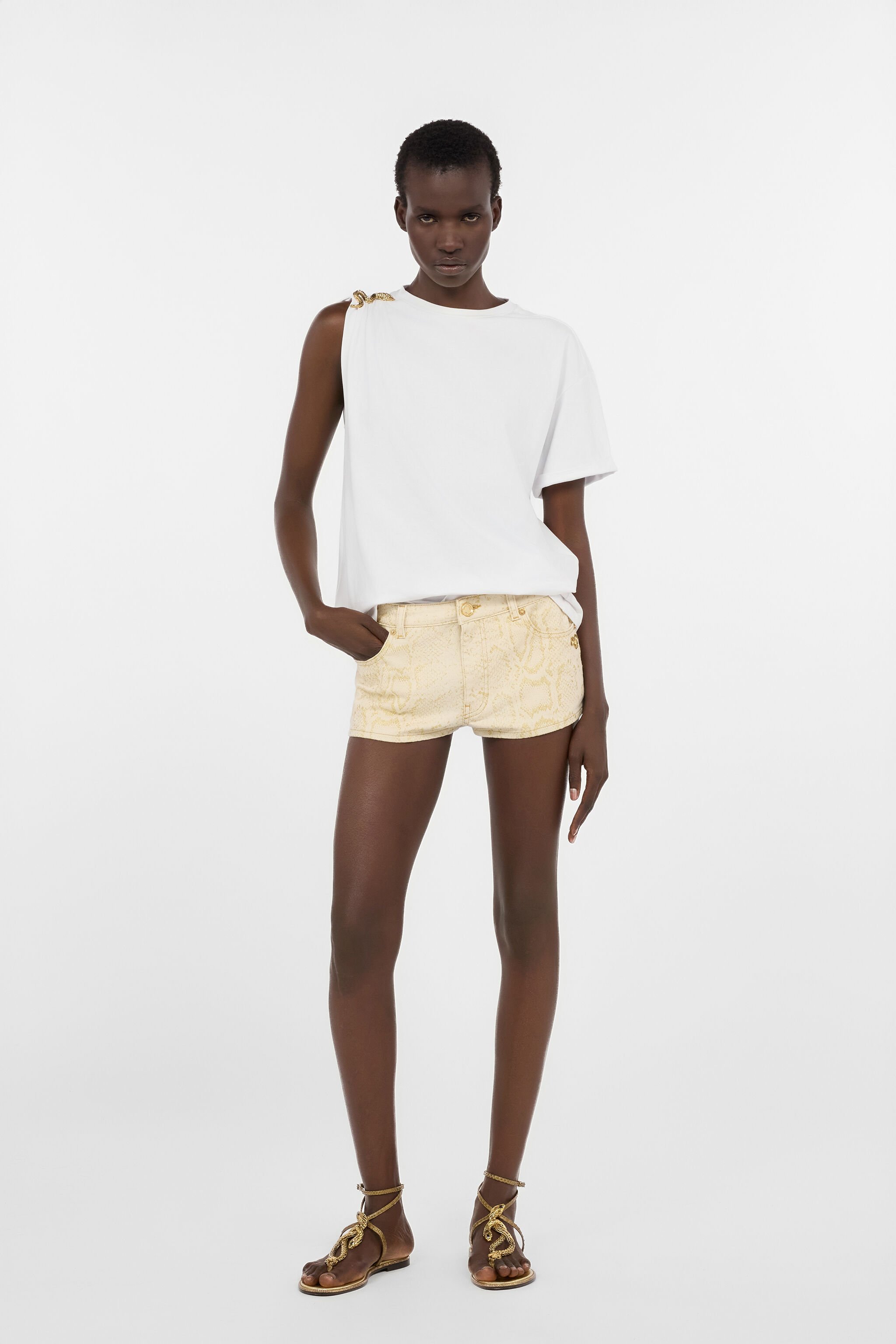 RC White Asymmetric T-shirt with Snake Motif RC White Asymmetric T-shirt with Snake Motif WHITE WWT605-JD006