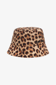 ${brand} Cap with Logo ${colorDescription} ${masterID}