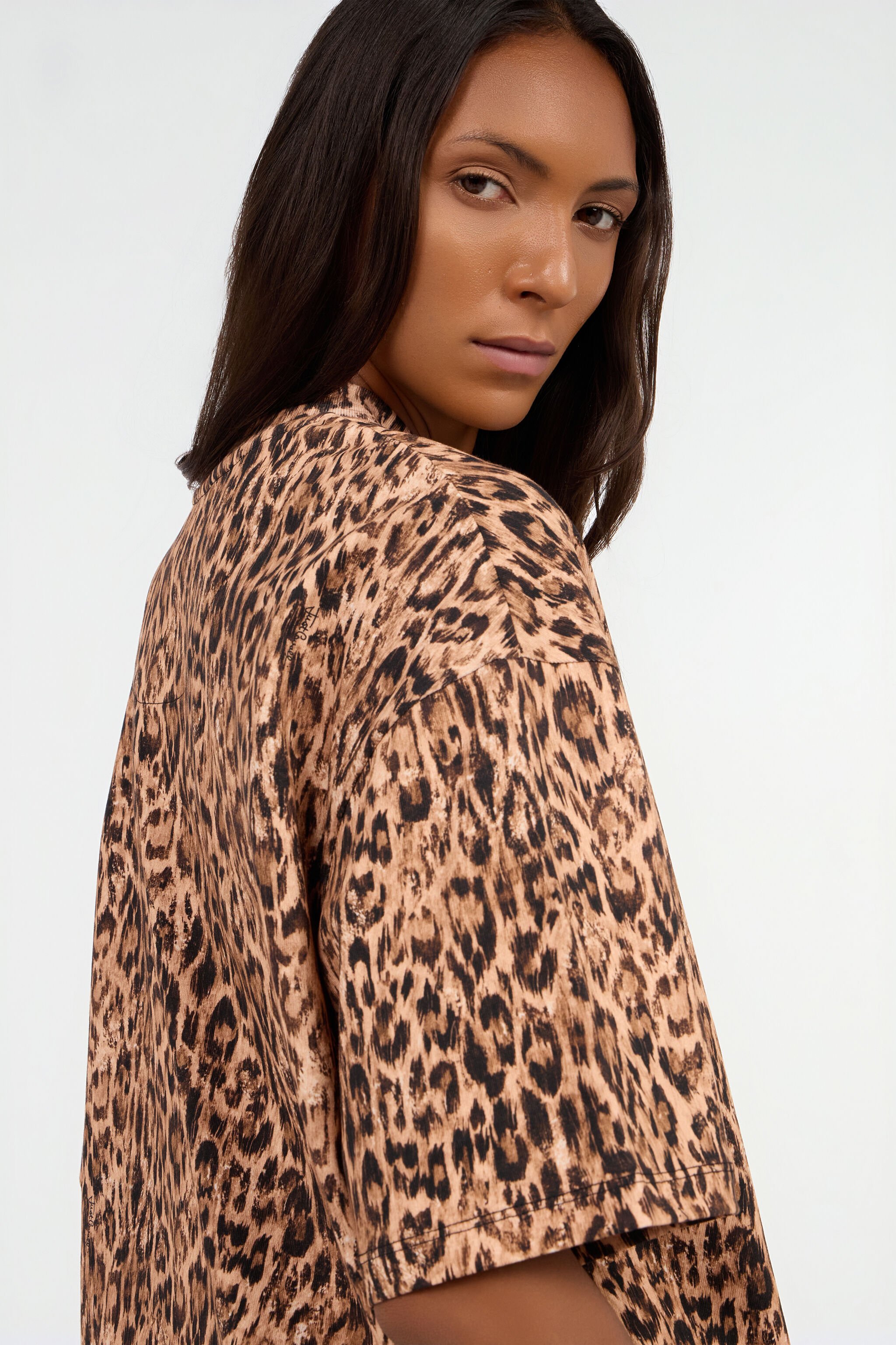 JC T-Shirt aus Baumwolle mit Leopard Skin Druck BEIGE VFT185-VF308