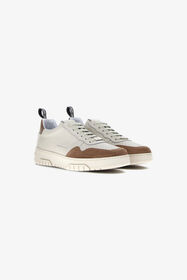 ${brand} Sneakers with Logo ${colorDescription} ${masterID}