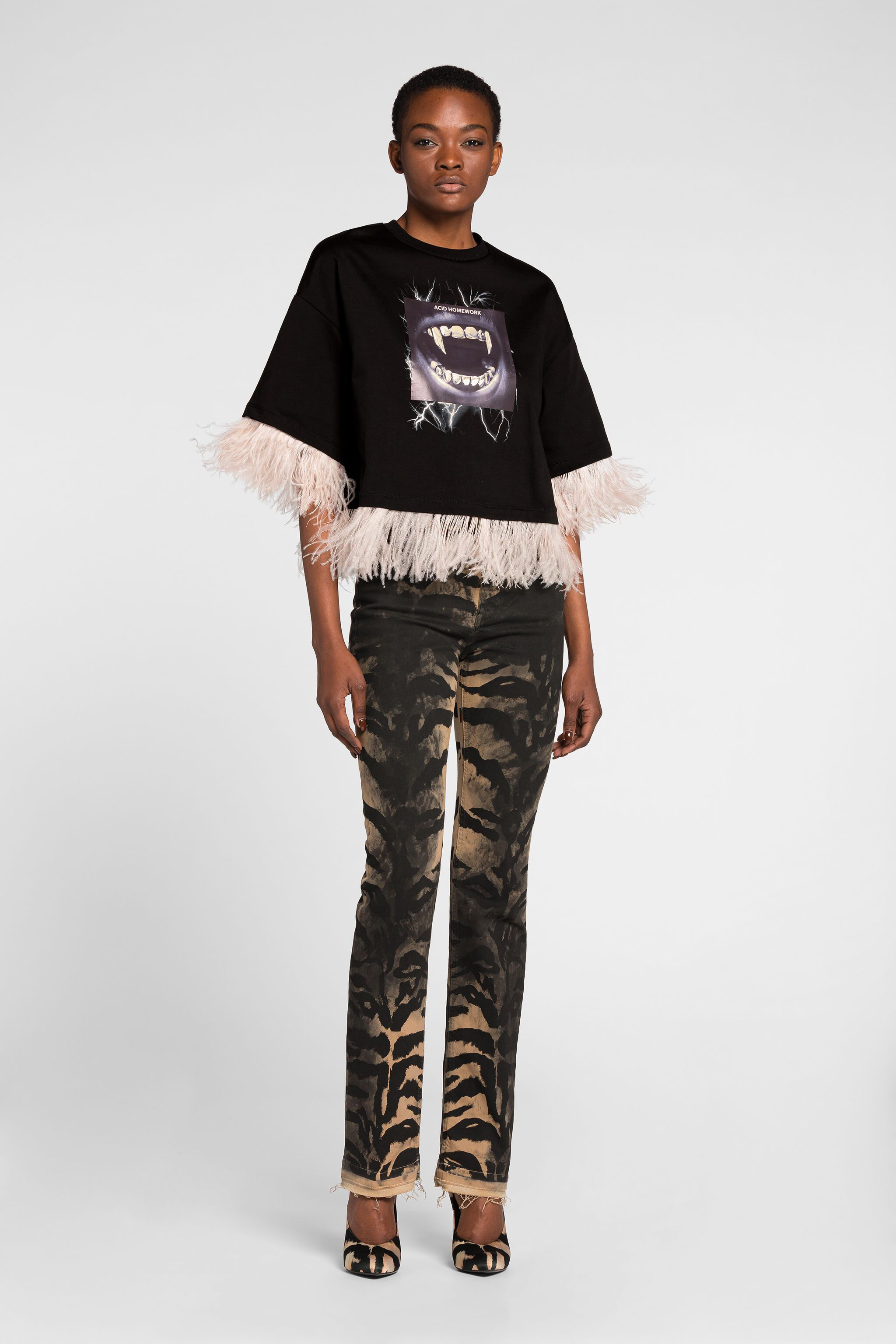 RC Feather-Trimmed Teeth-Print Cotton Crop Top Black NQT63B-JD070