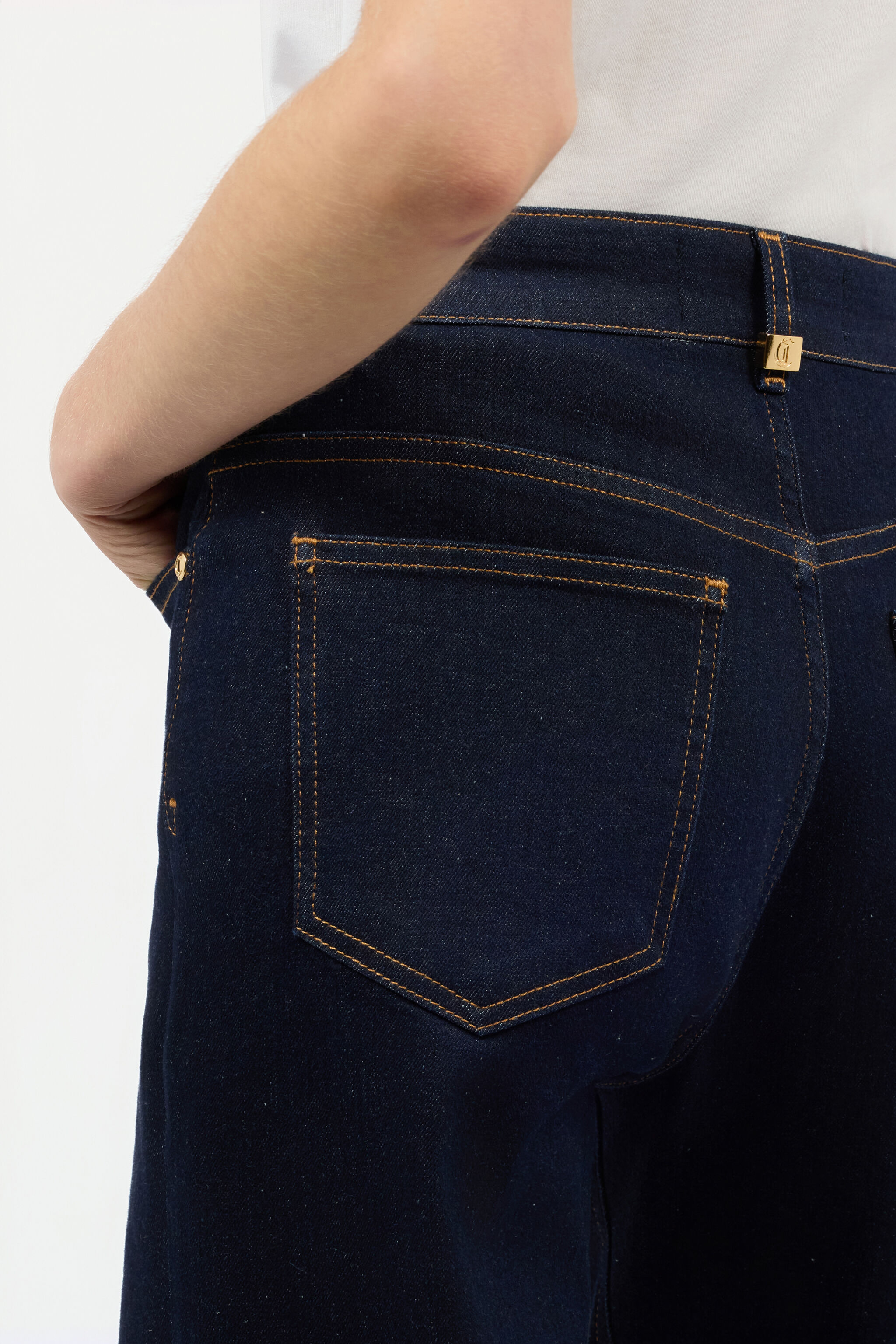 JC Straight And Wide-Leg Jeans Dark blue UFJ013-UF140