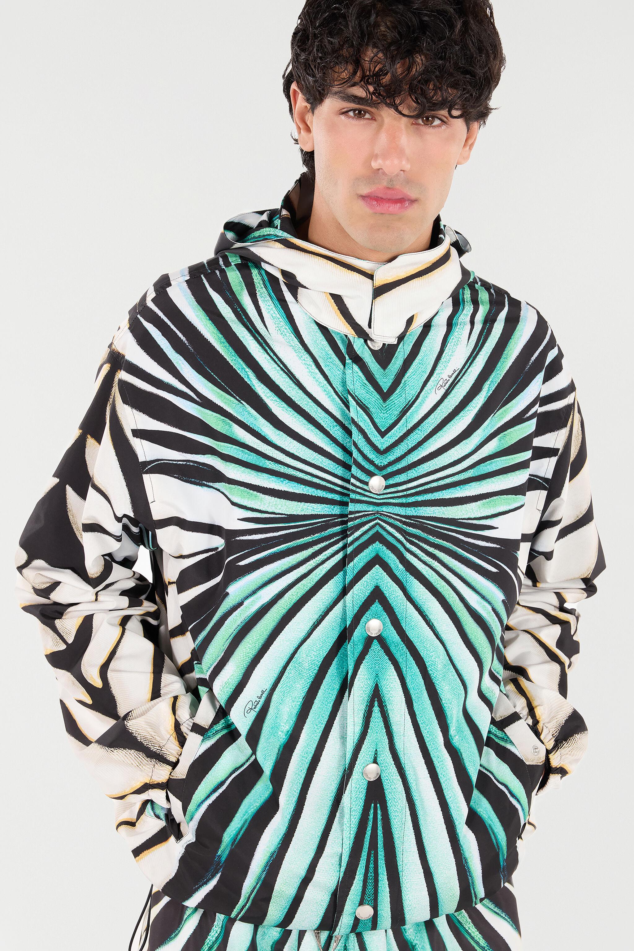 RC Ray Of Gold Print Nylon Windbreaker Light blue TRT461-5RM72