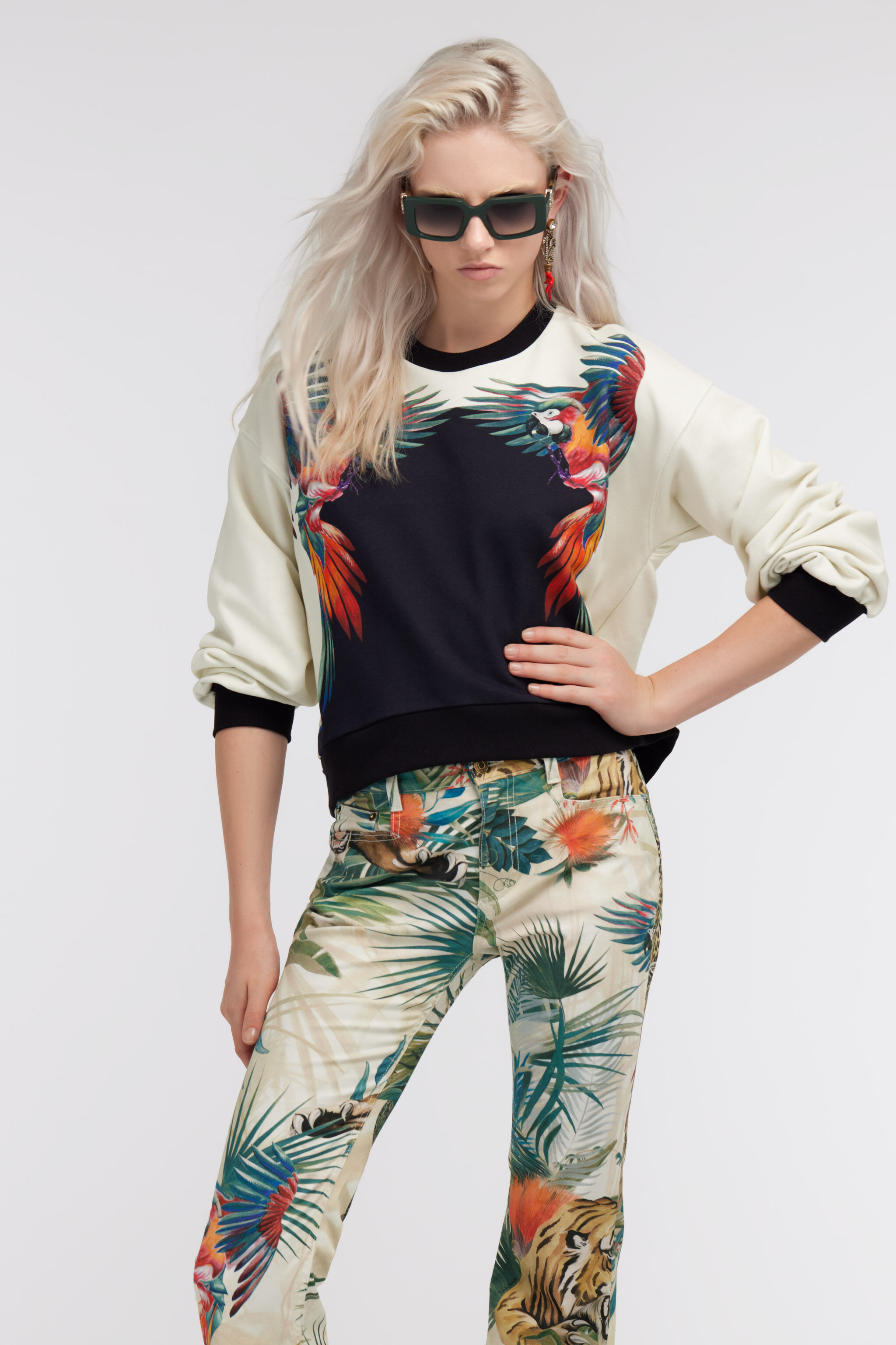 RC Parrot print sweatshirt Ivory/Black SKT68B-2OL28