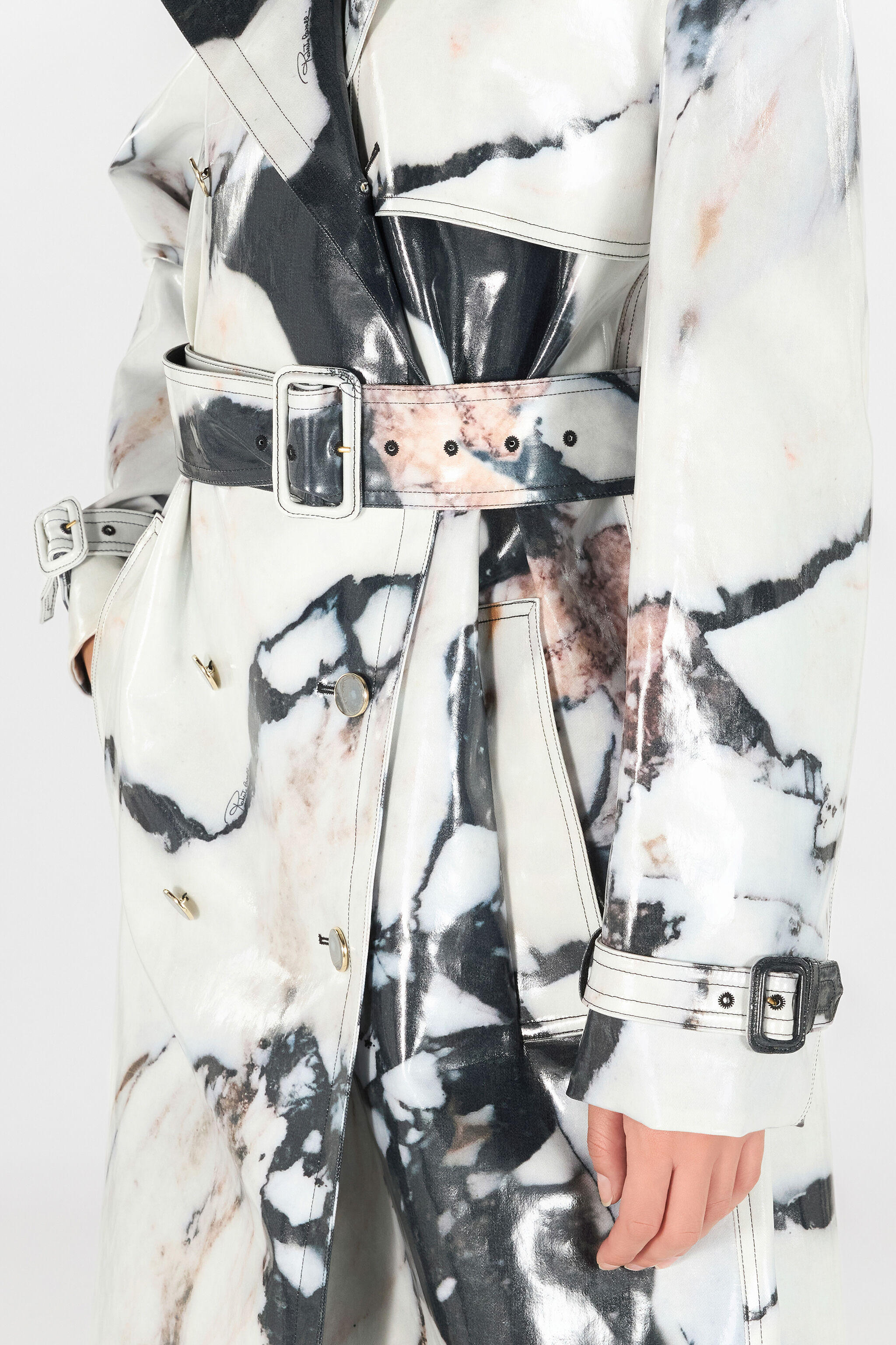RC Double-breasted trench coat with Marble print Black/White TWT503-KGN18
