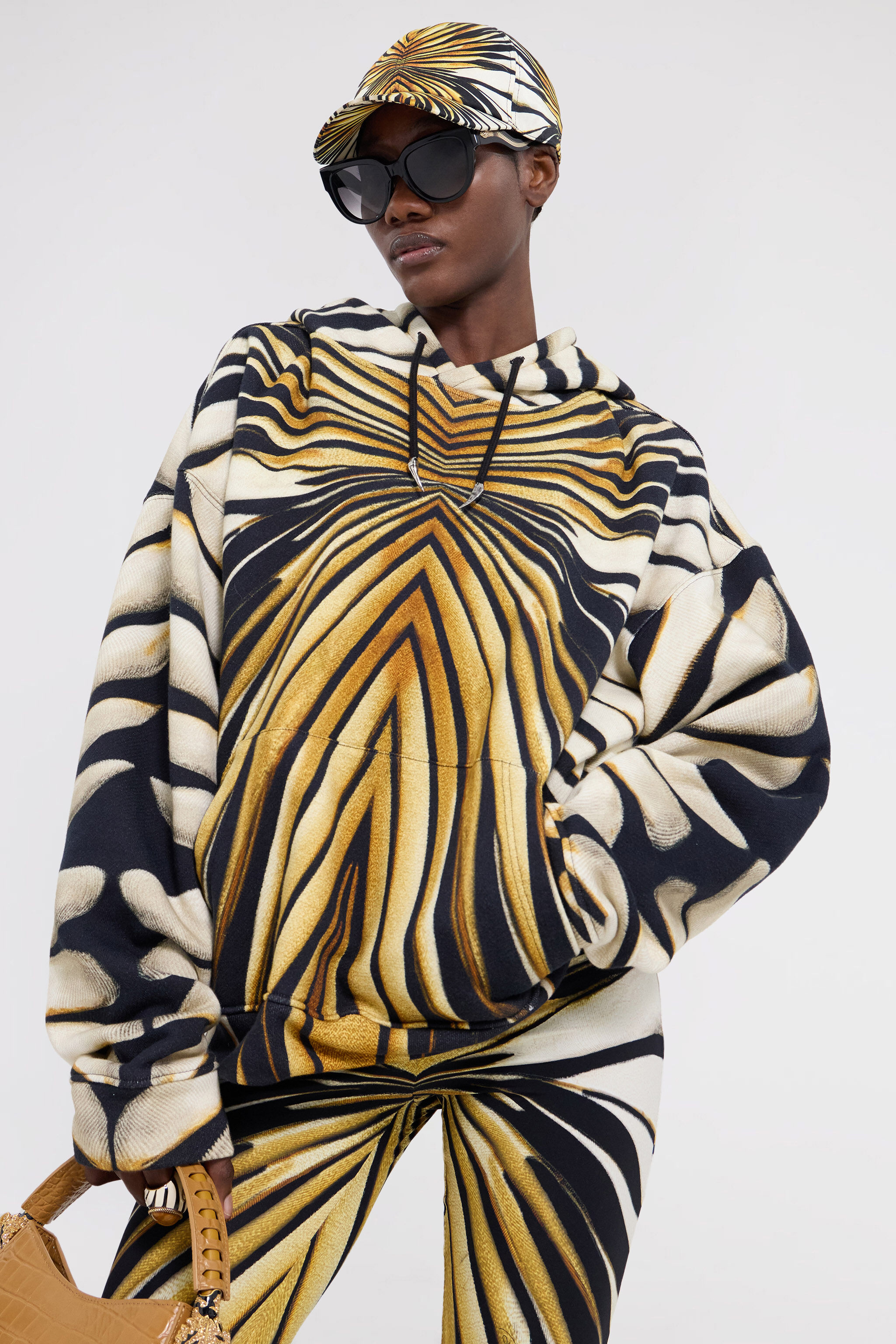 RC Ray Of Gold Print Cotton Sweatshirt RC Ray Of Gold Print Cotton Sweatshirt Gold TRT69A-5OM73