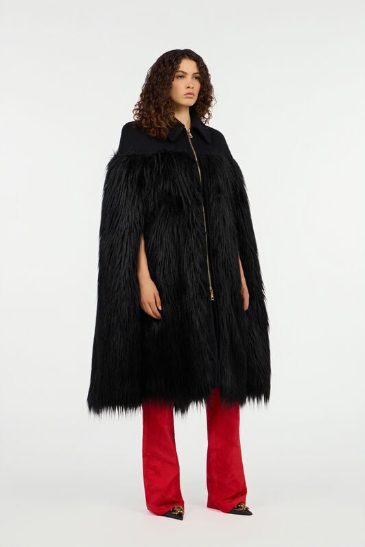 RC Black Faux Fur Cape With Zip RC Black Faux Fur Cape With Zip NERO 191101 VQT501-FT027