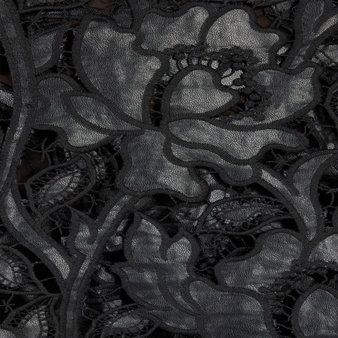 RC Long Skirt with All-Over Floral Motif Black VQT305-FT051