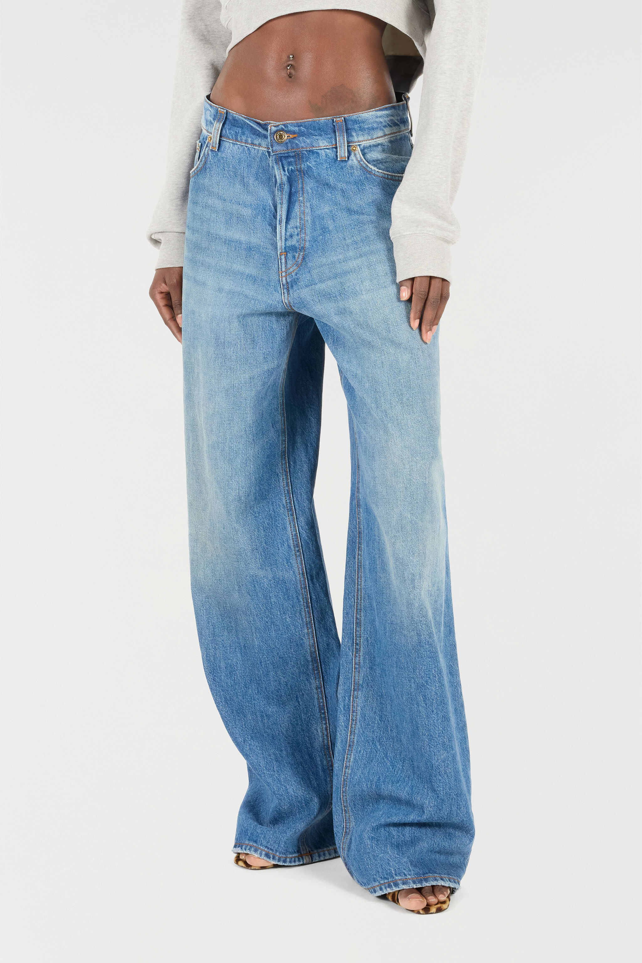 RC Loose Fit Jeans with Mirror Snake Monogram Light blue VKJ207-VT001