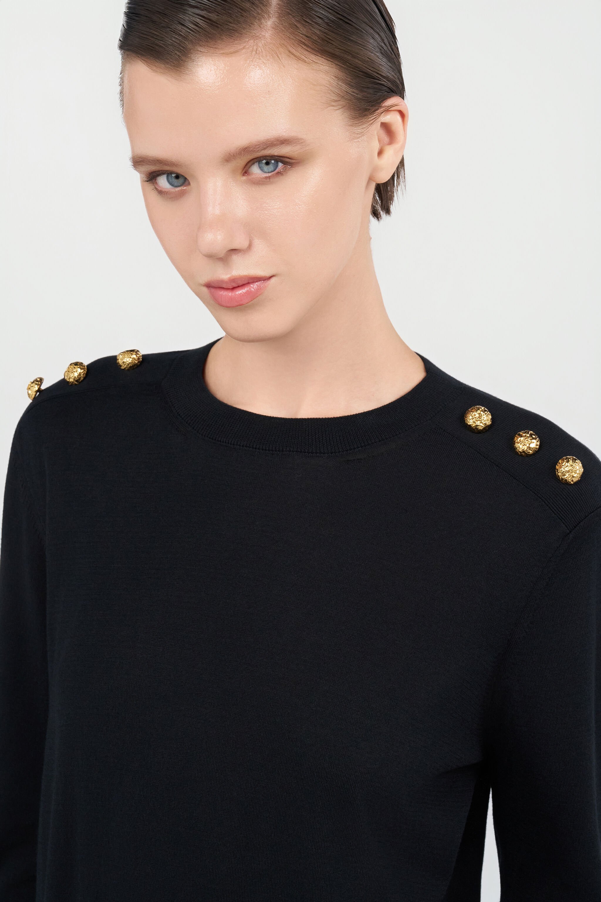 RC Sweater with gold buttons RC Sweater with gold buttons Nero UWM610-WH003