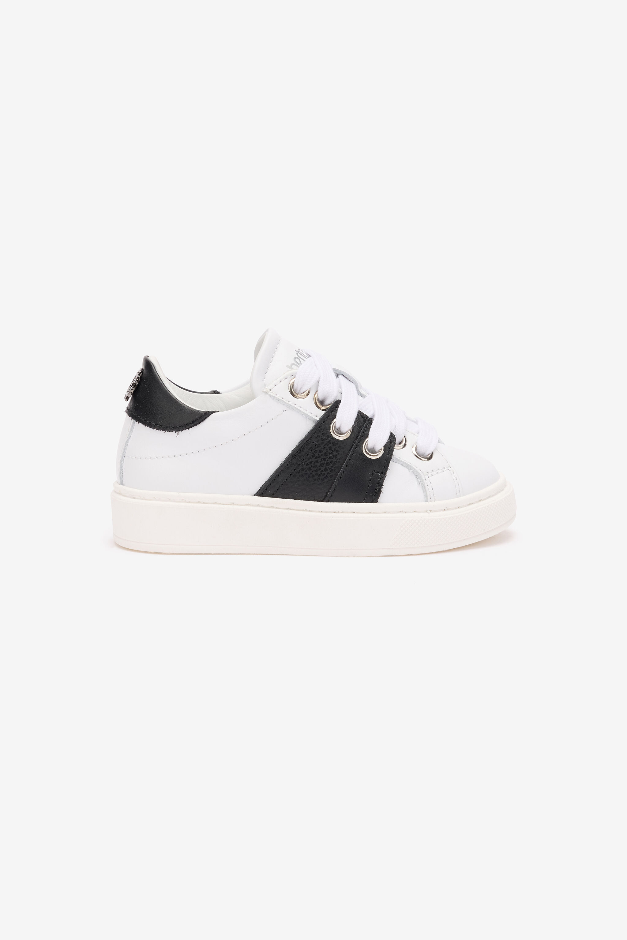 JU Leather Sneakers With Contrasting Inserts WHITE/BLACK TJS02L-PZJ02