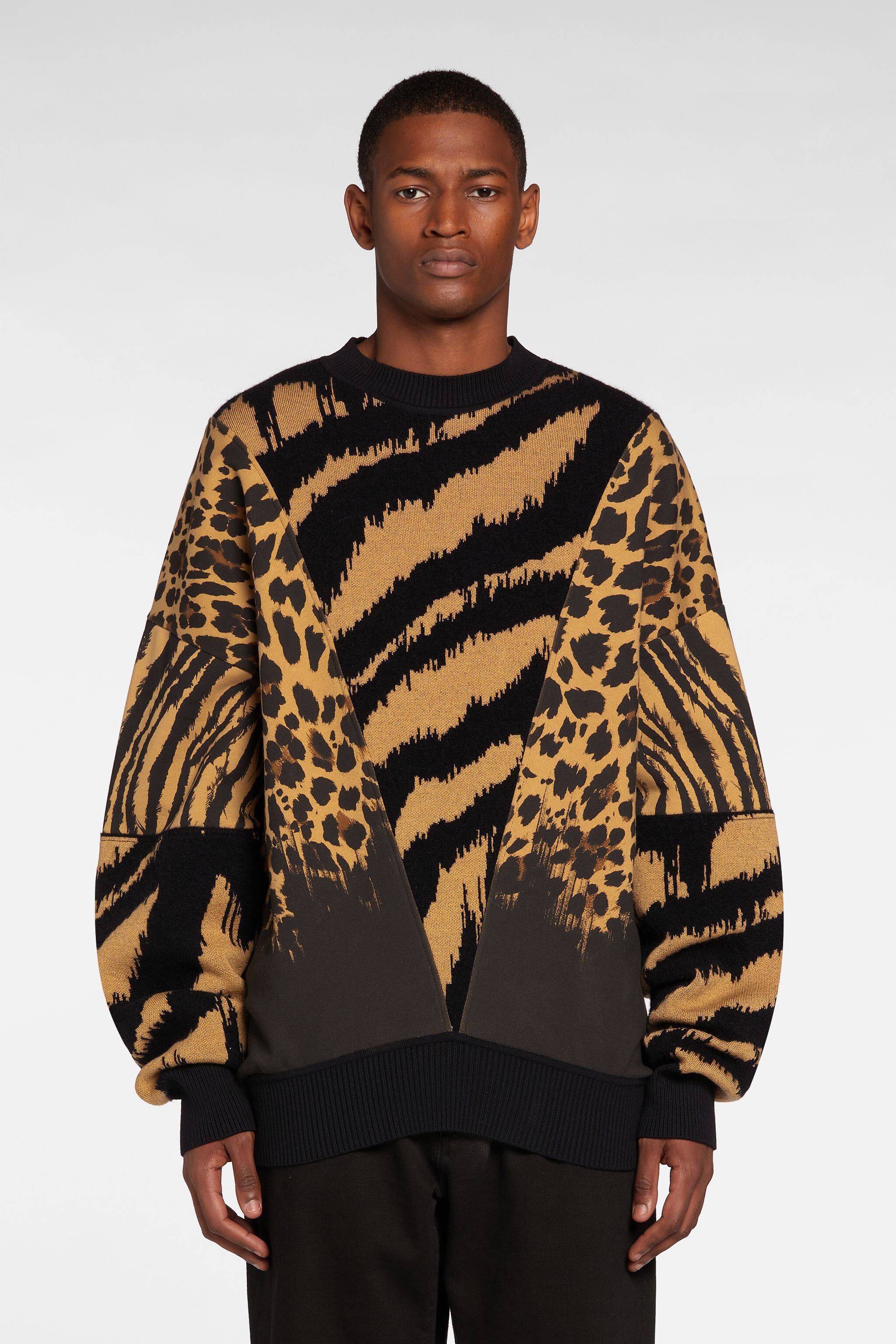 RC Maglione jacquard con motivi animalier PEANUT BUTTER/ BLACK NNM617-CF062