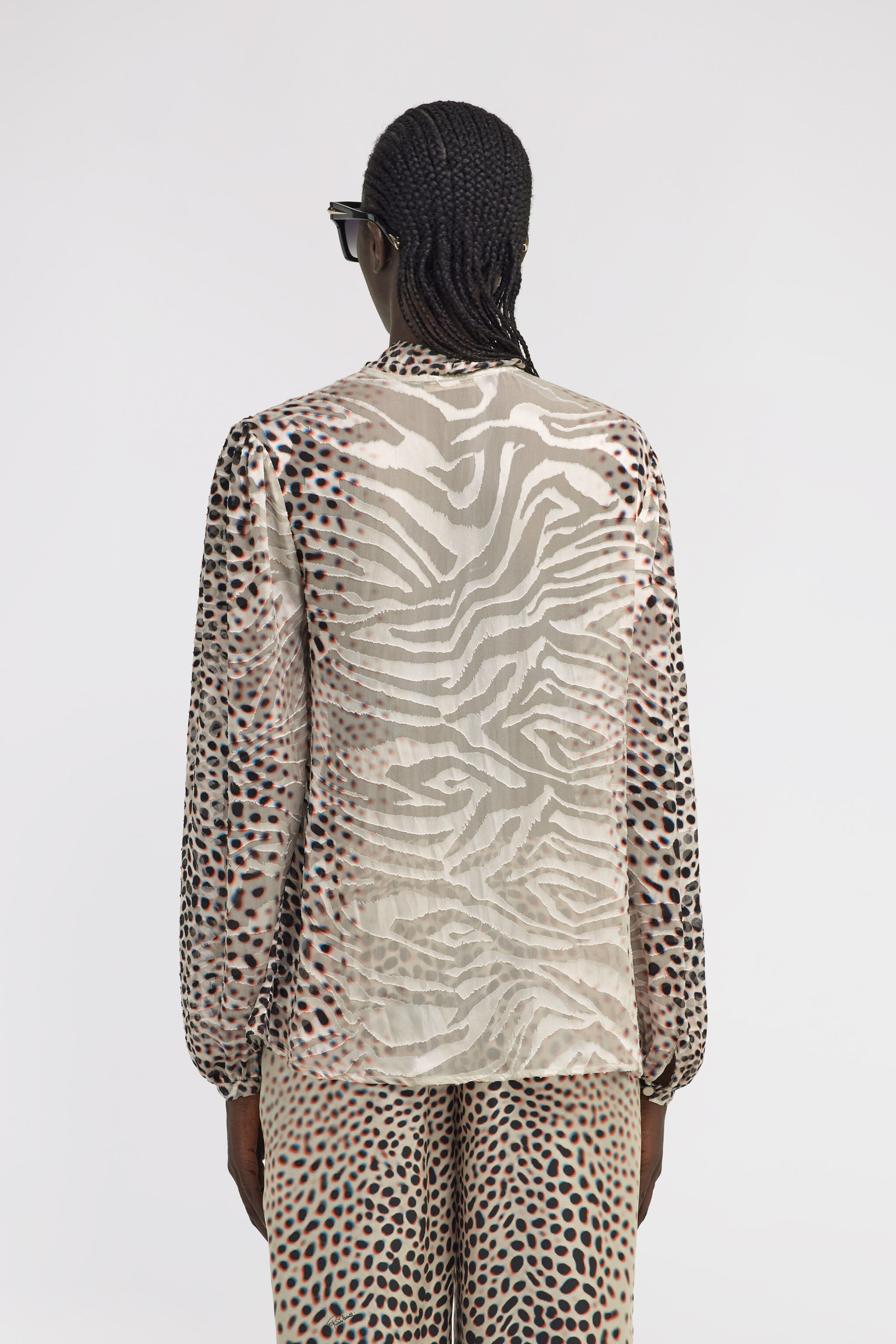 RC Shark print shirt Ivory TKT712-HEN07