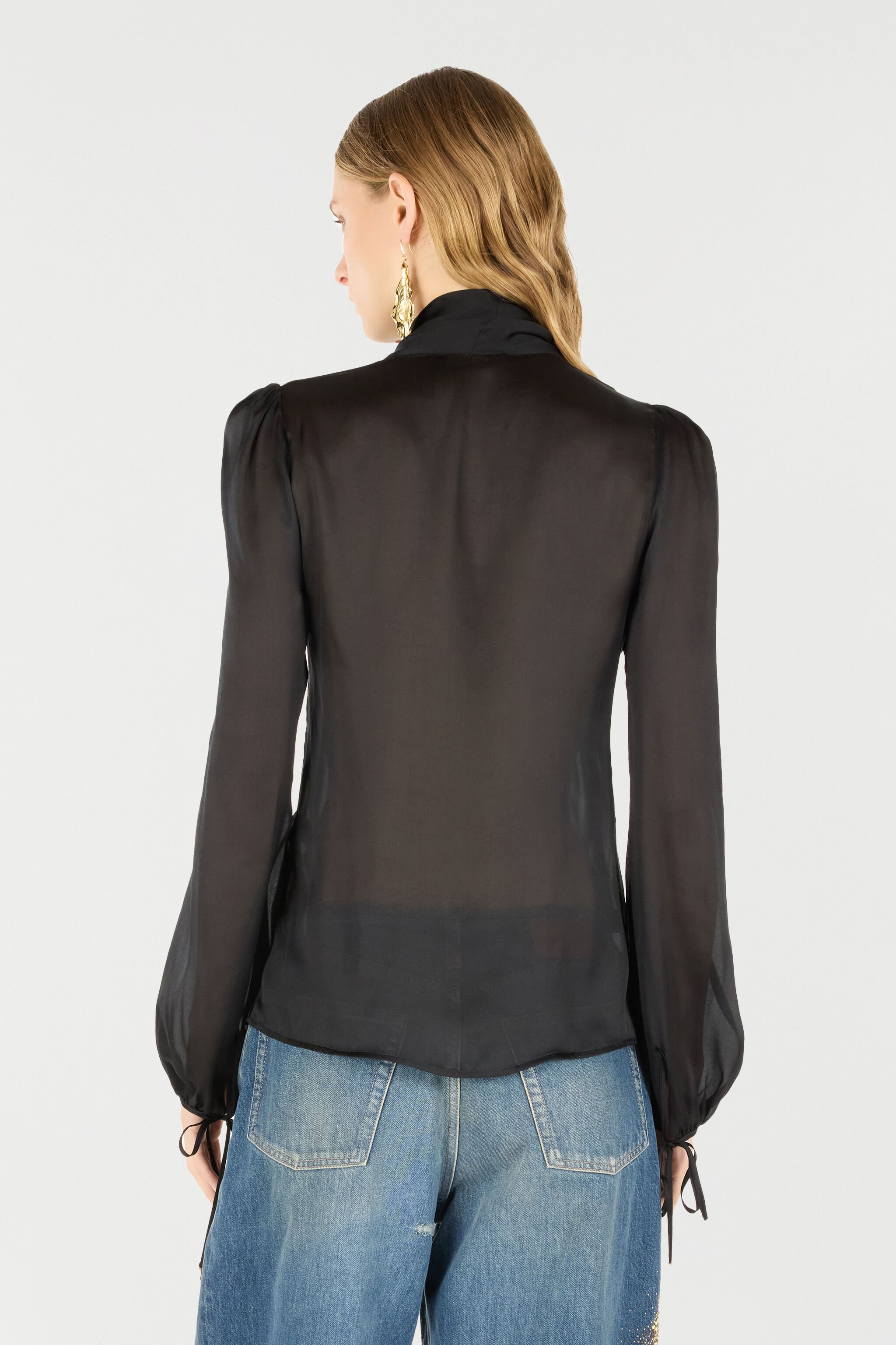 RC Shirt With Bow And Cutout Black UKT705-CC032