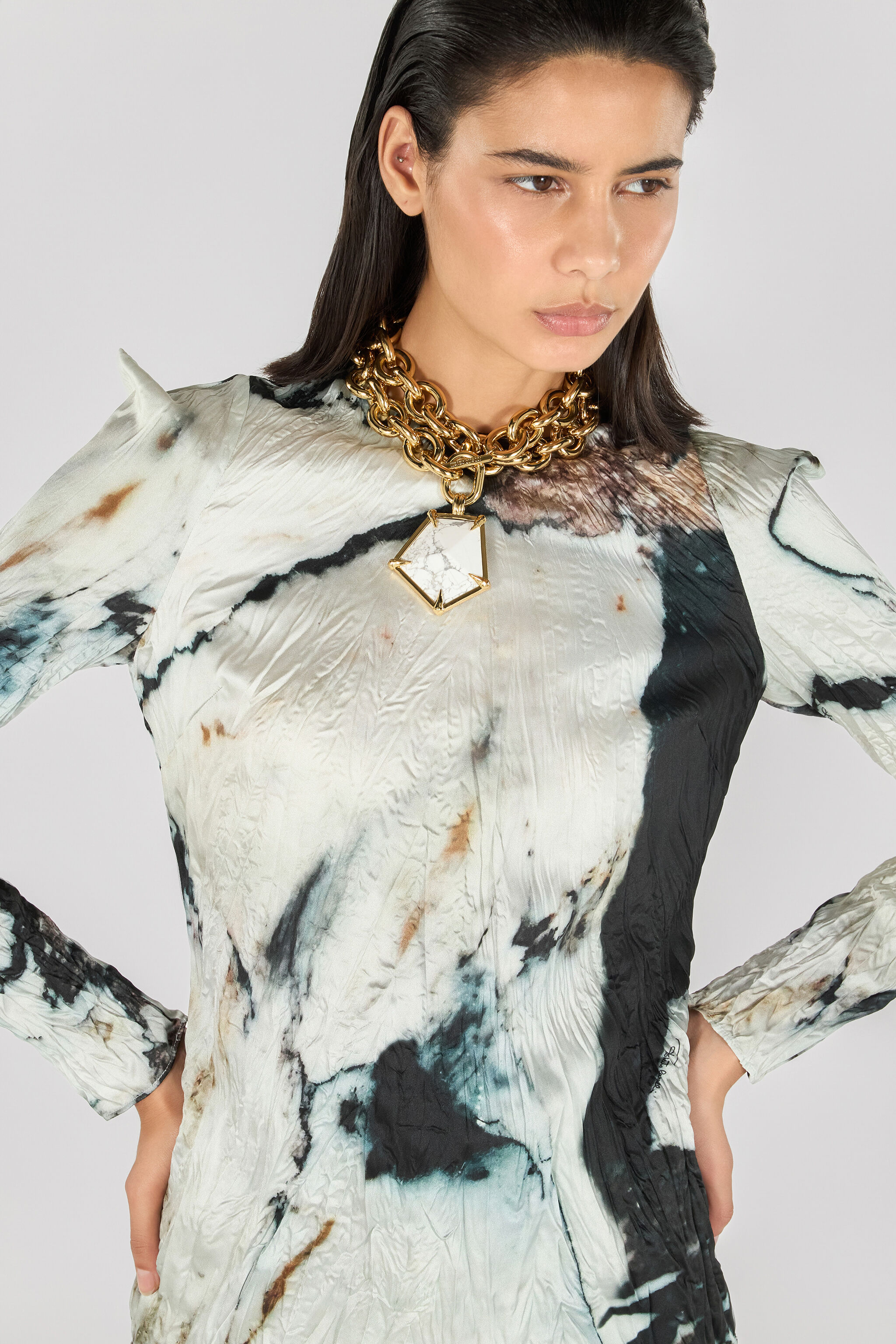 RC Blouse with Marble print Black/White TWT600-7NN18