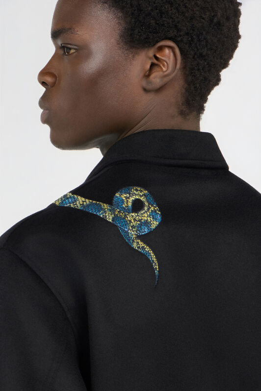 RC Chaqueta Bomber Negra Con Bordado De Serpiente RC Chaqueta Bomber Negra Con Bordado De Serpiente BLACK WRR462-FE021