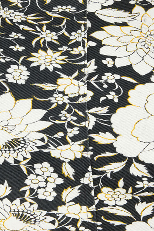 RC Mini Dress with All-Over Floral Print Black/White VQJ150-DAP71