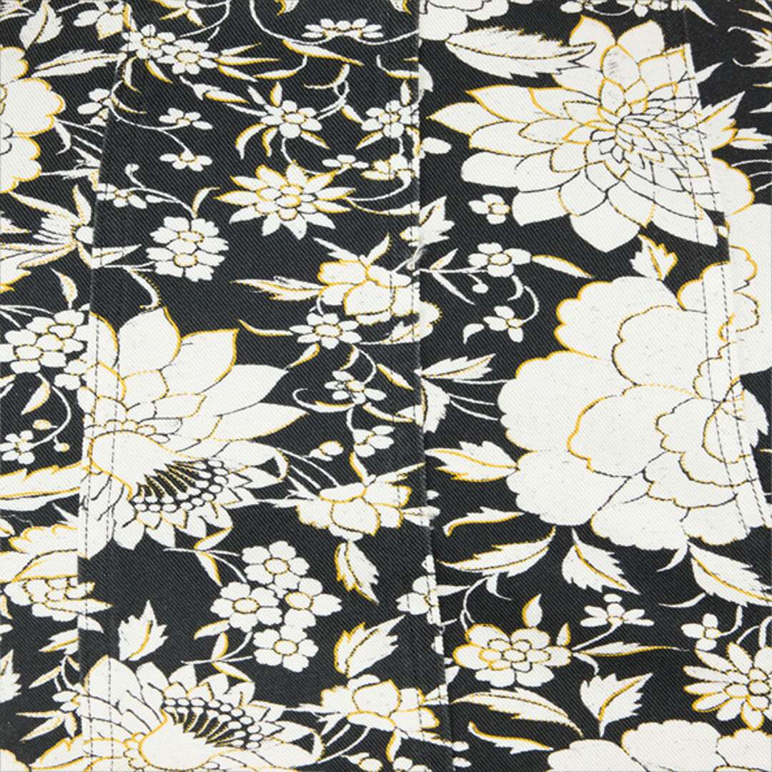 RC Mini Dress with All-Over Floral Print Black/White VQJ150-DAP71