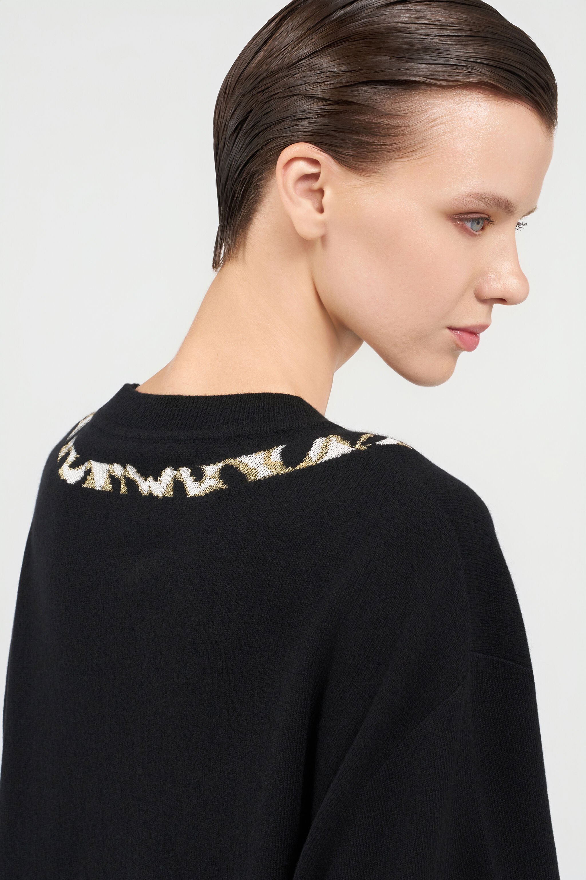 RC Oversized Wool Sweater with Tiger Motif BLACK WKM603-MQ014