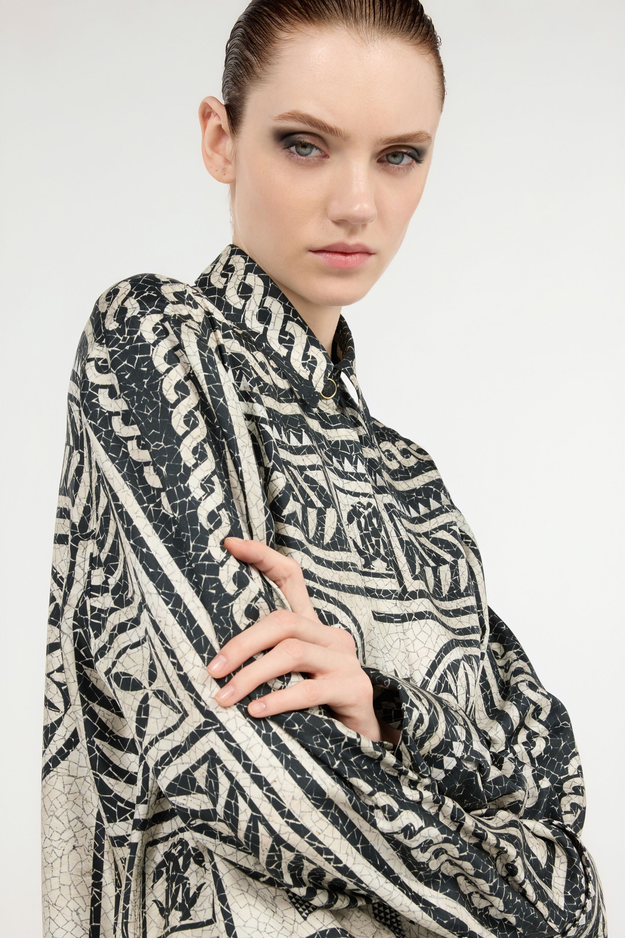 RC Silk Shirt with Mosaic Print Black/White VWT160-4QQ73