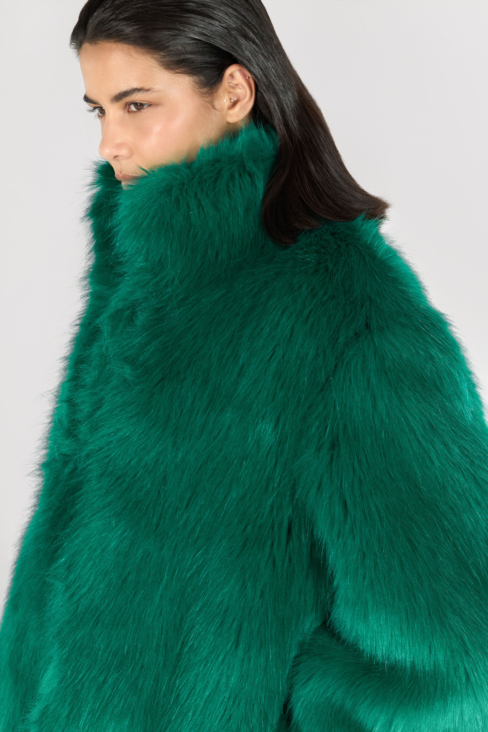 RC Faux fur coat with high collar Green TKT503-FY078