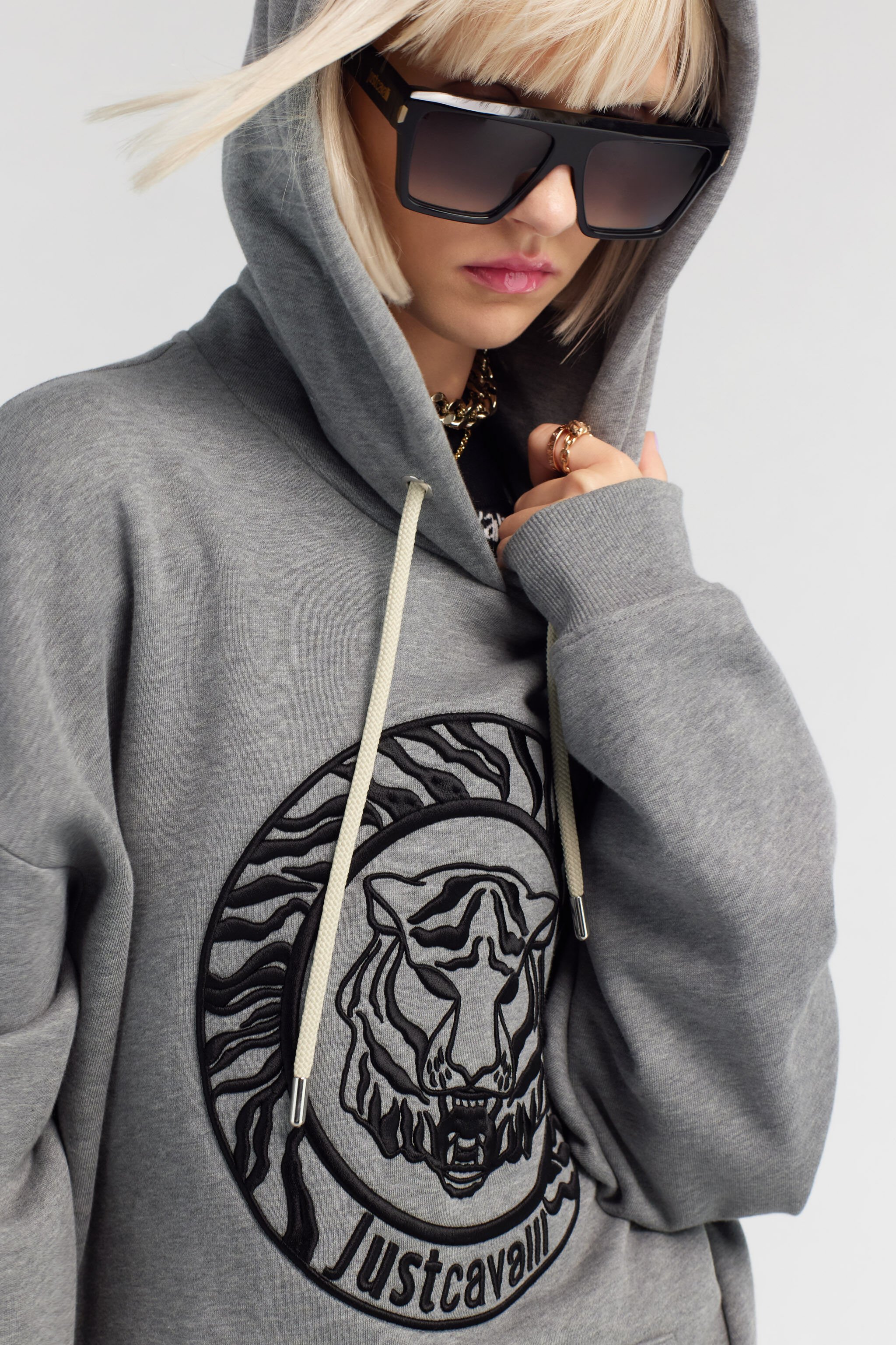 JC Just Cavalli Tiger Logo Front-Pocket Sweatshirt Gris RRT973-RR235