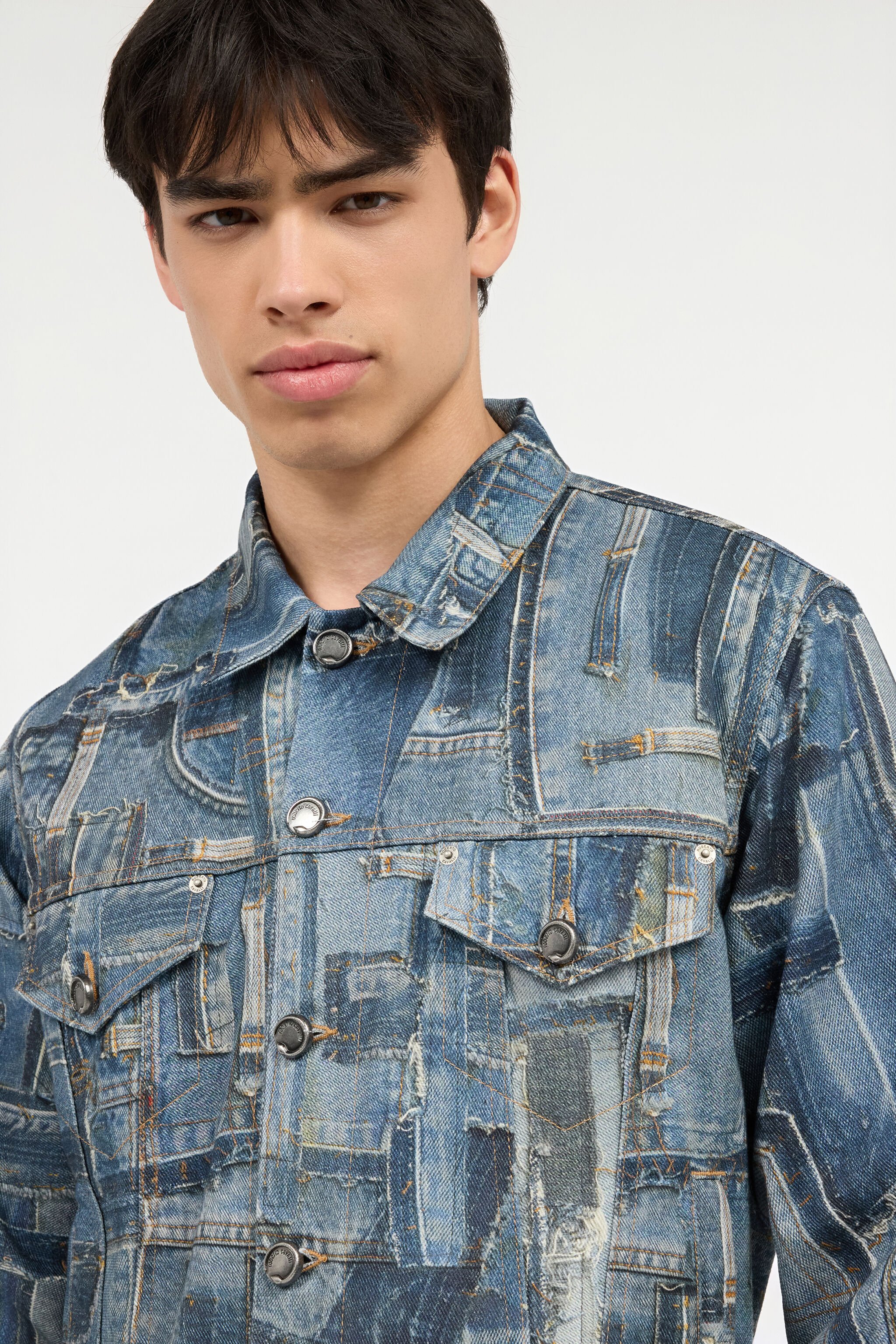 RC Patchwork-Jeansjacke der Capsule Collection Blau UMJ416-VT001