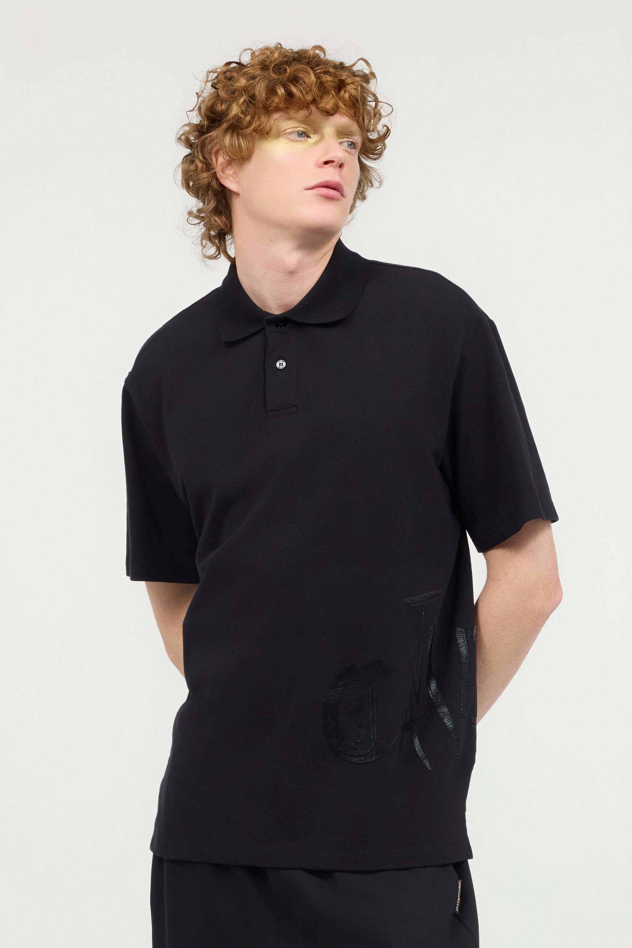 JC Polo Con Monograma E Inscripción Negro UFT021-UF041