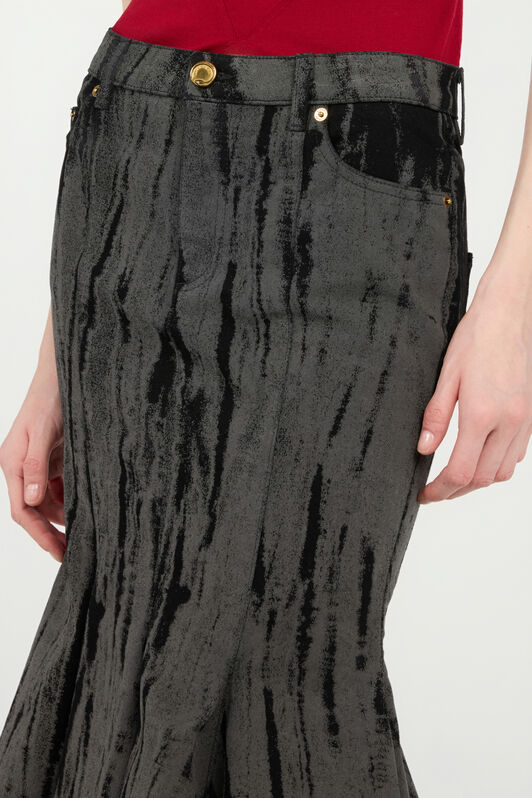 RC Black Skirt in Striated Effect Denim RC Black Skirt in Striated Effect Denim Black VWJ307-DE013