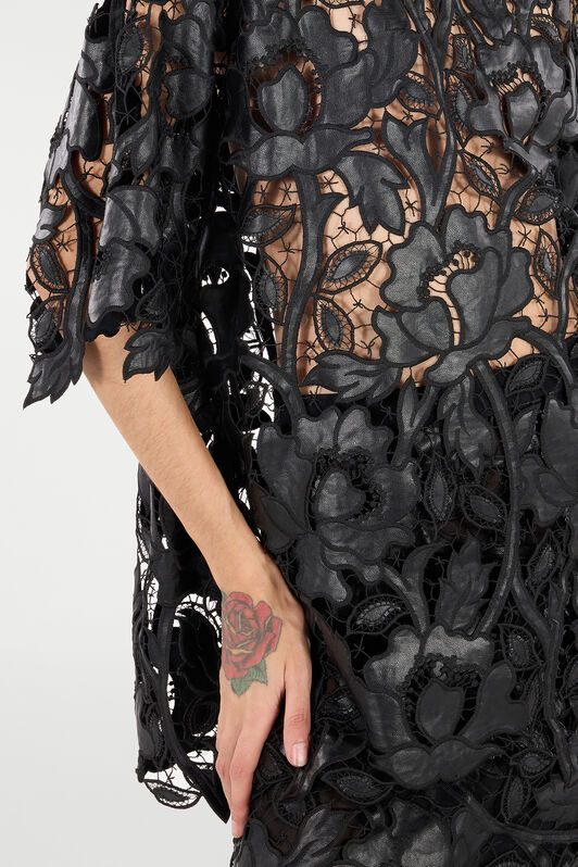 RC Macramé Floral Lace Top Black VQT610-FT051